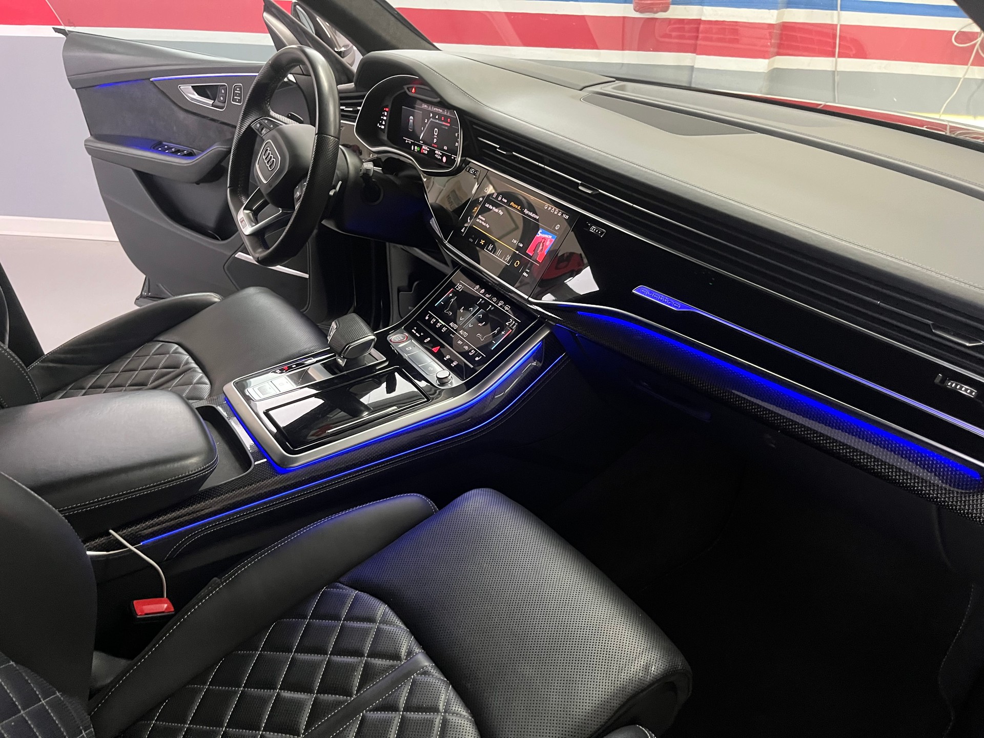 AUDI SQ8 50 TDI quattro tiptronic-image-5