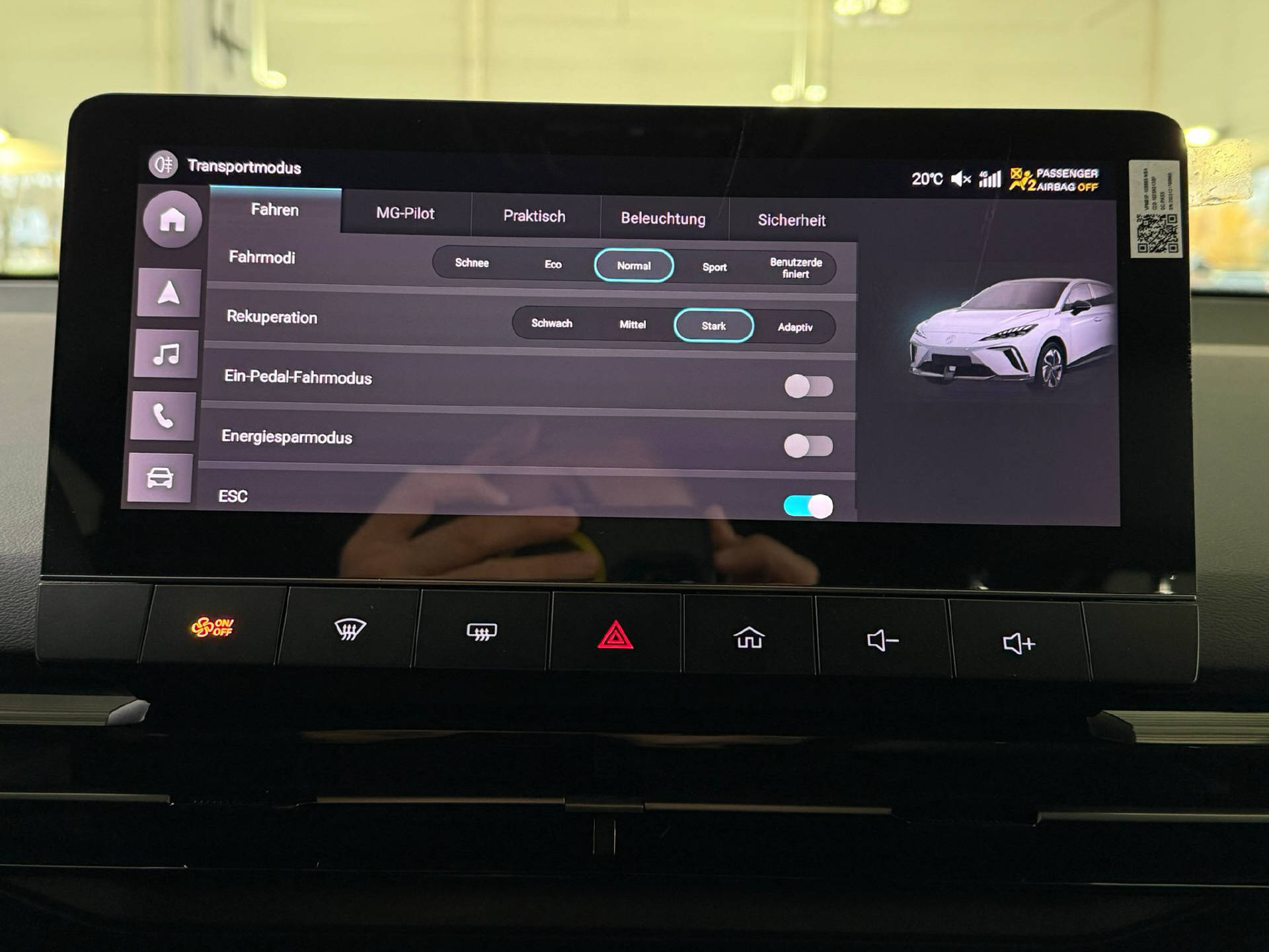 MG 4 64kWh Luxury-image-14