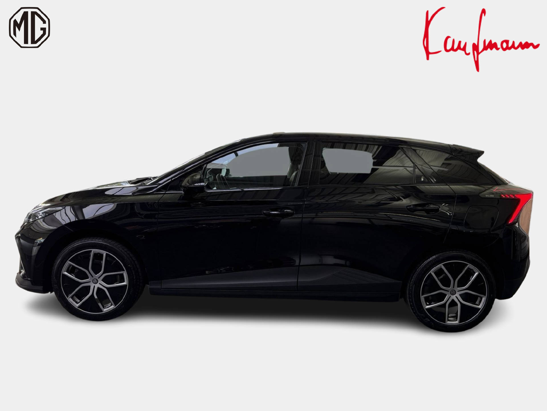 MG 4 64kWh Luxury-showroom-element-2