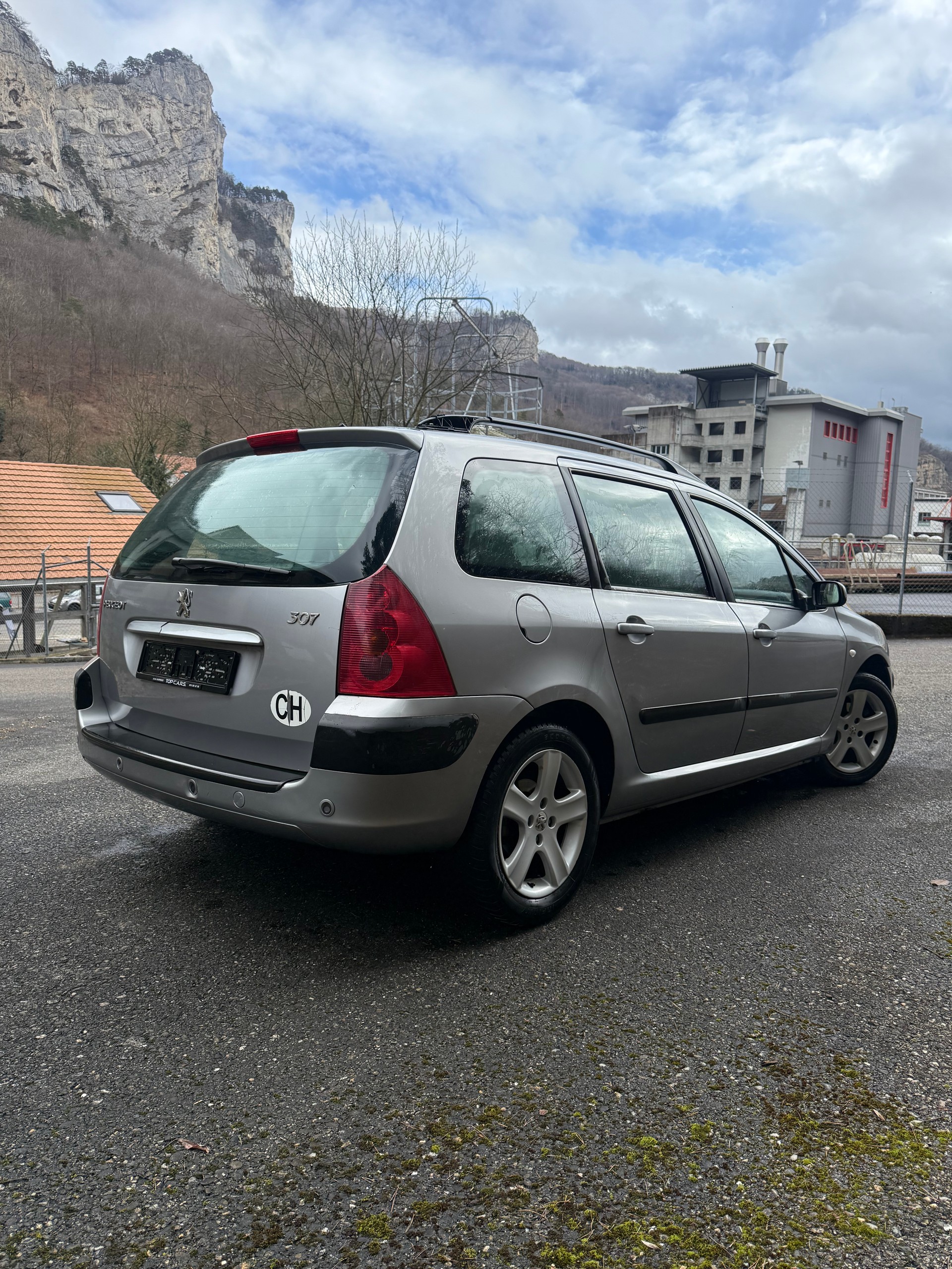 PEUGEOT 307 SW 2.0 16V Premium-image-2