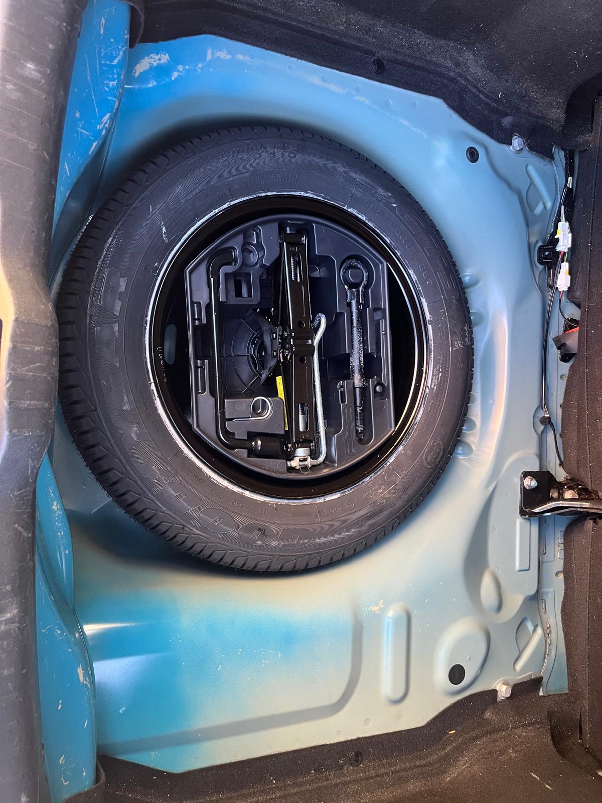 CITROEN C4 Cactus 1.2 e-THP Rip Curl-image-5