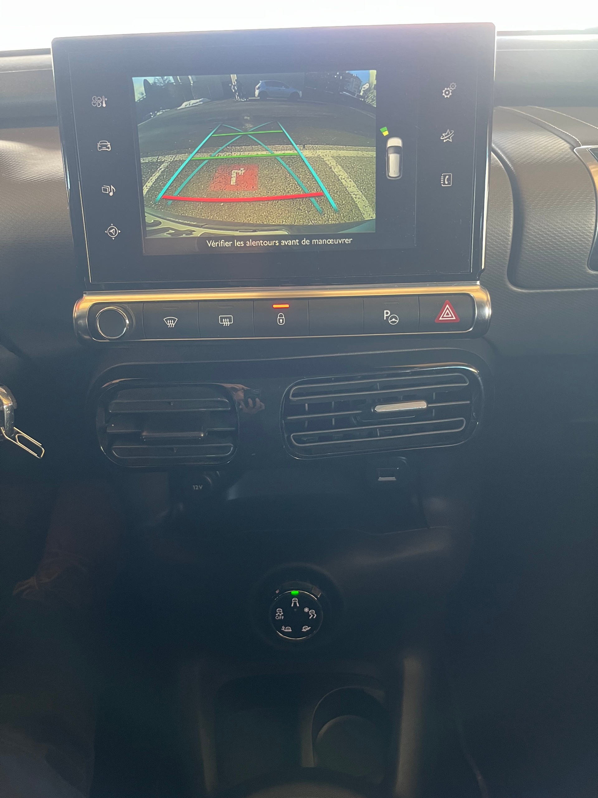 CITROEN C4 Cactus 1.2 e-THP Rip Curl-image-8