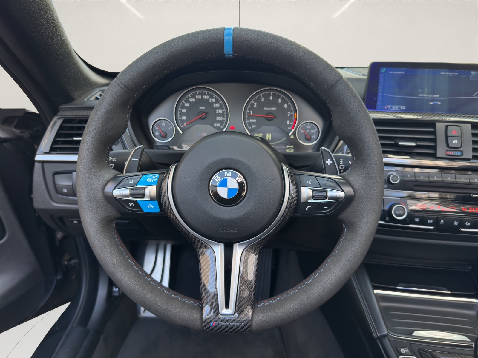 BMW M4 Cabriolet DKG-image-12