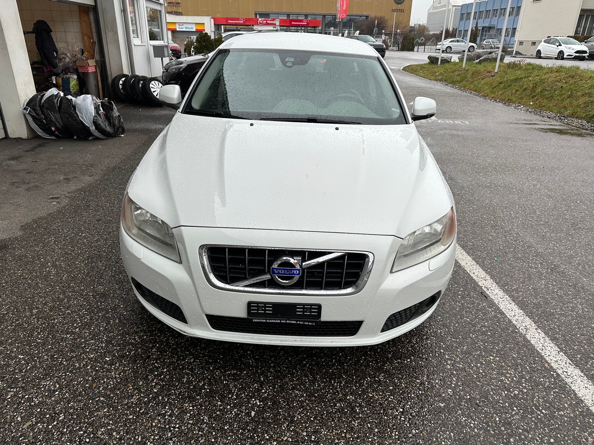 VOLVO V70 D3 Summum Geartronic-image-1
