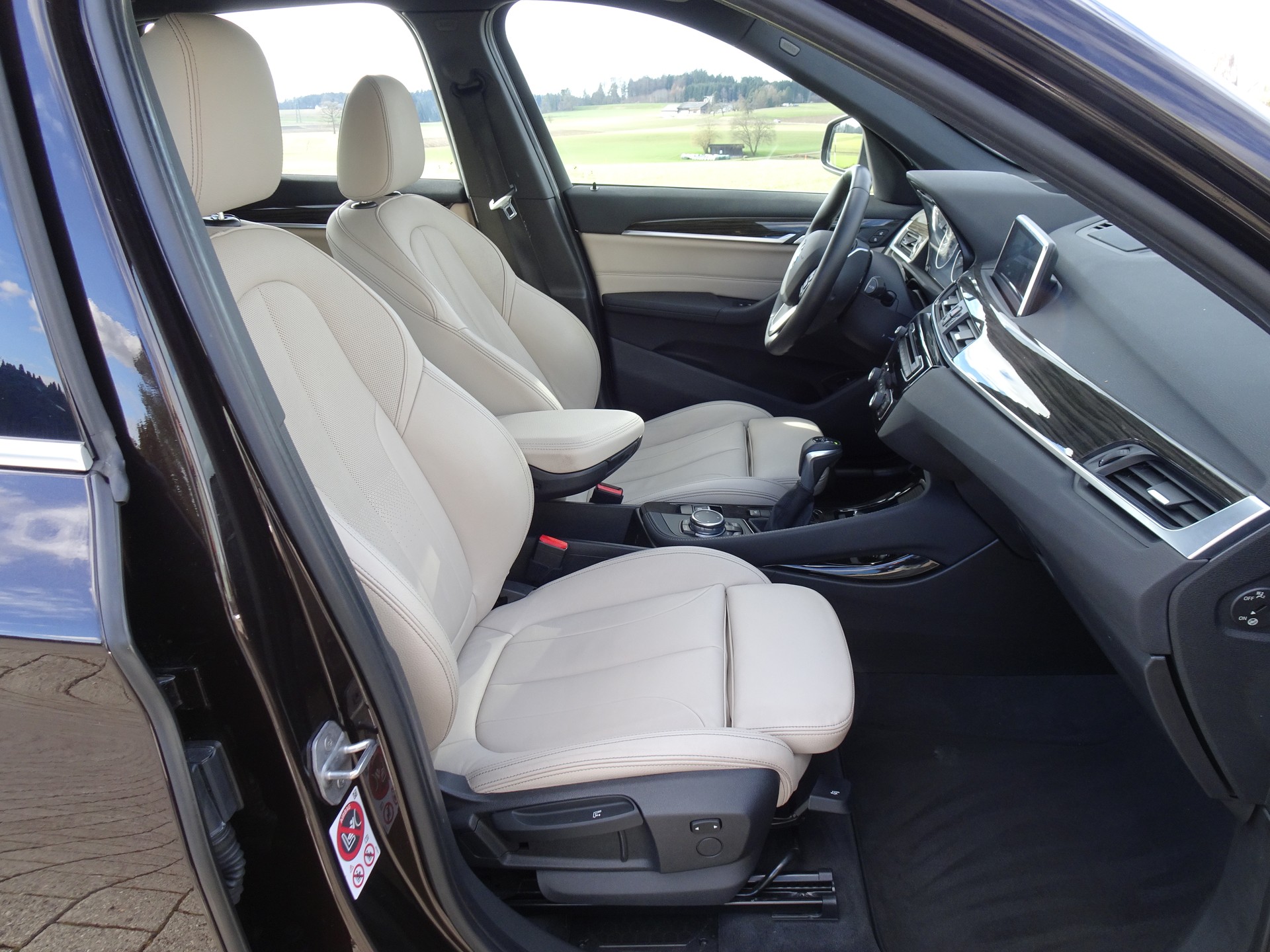 BMW X1 xDrive 20d xLine Steptronic-image-7