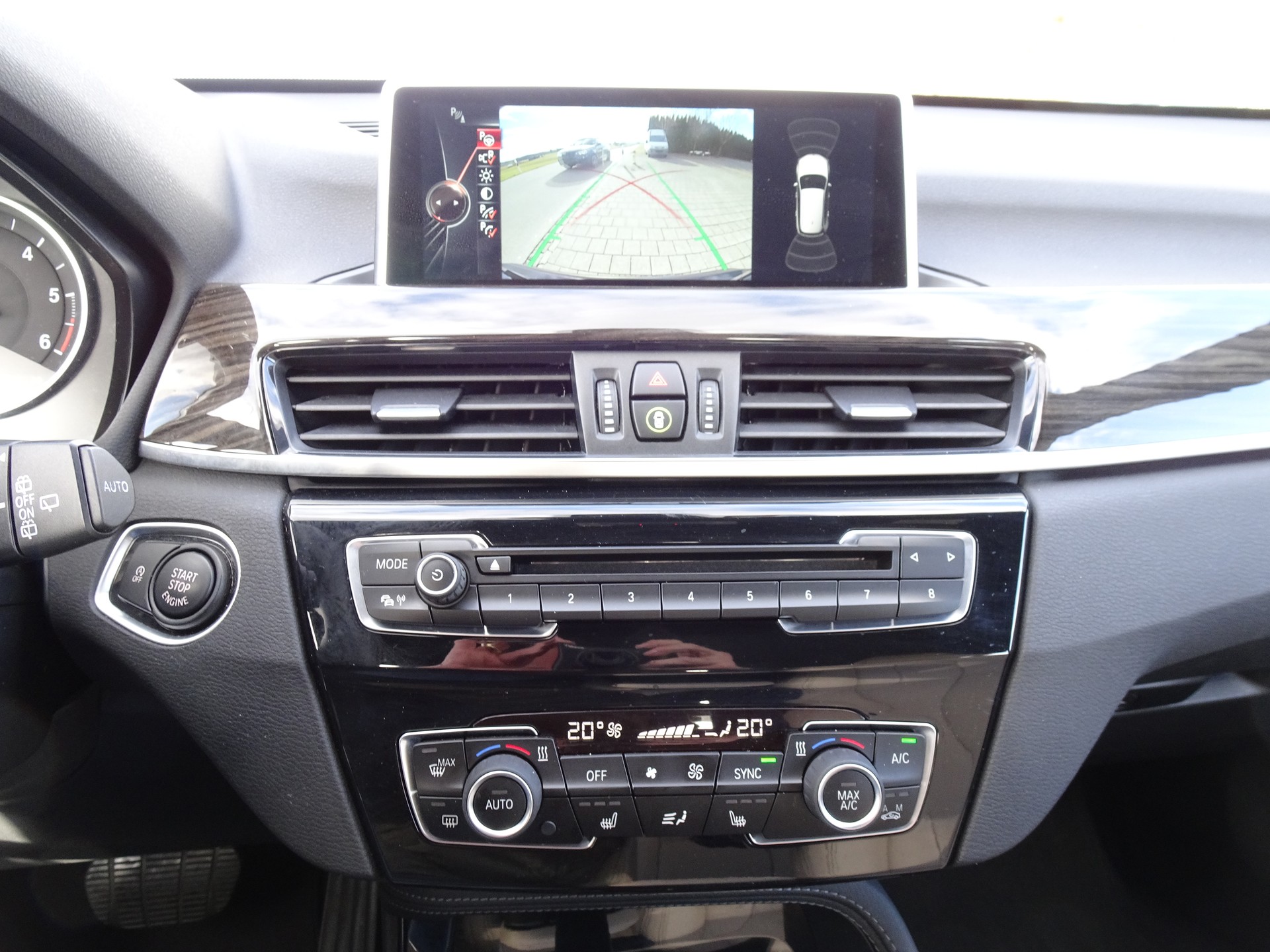 BMW X1 xDrive 20d xLine Steptronic-image-12