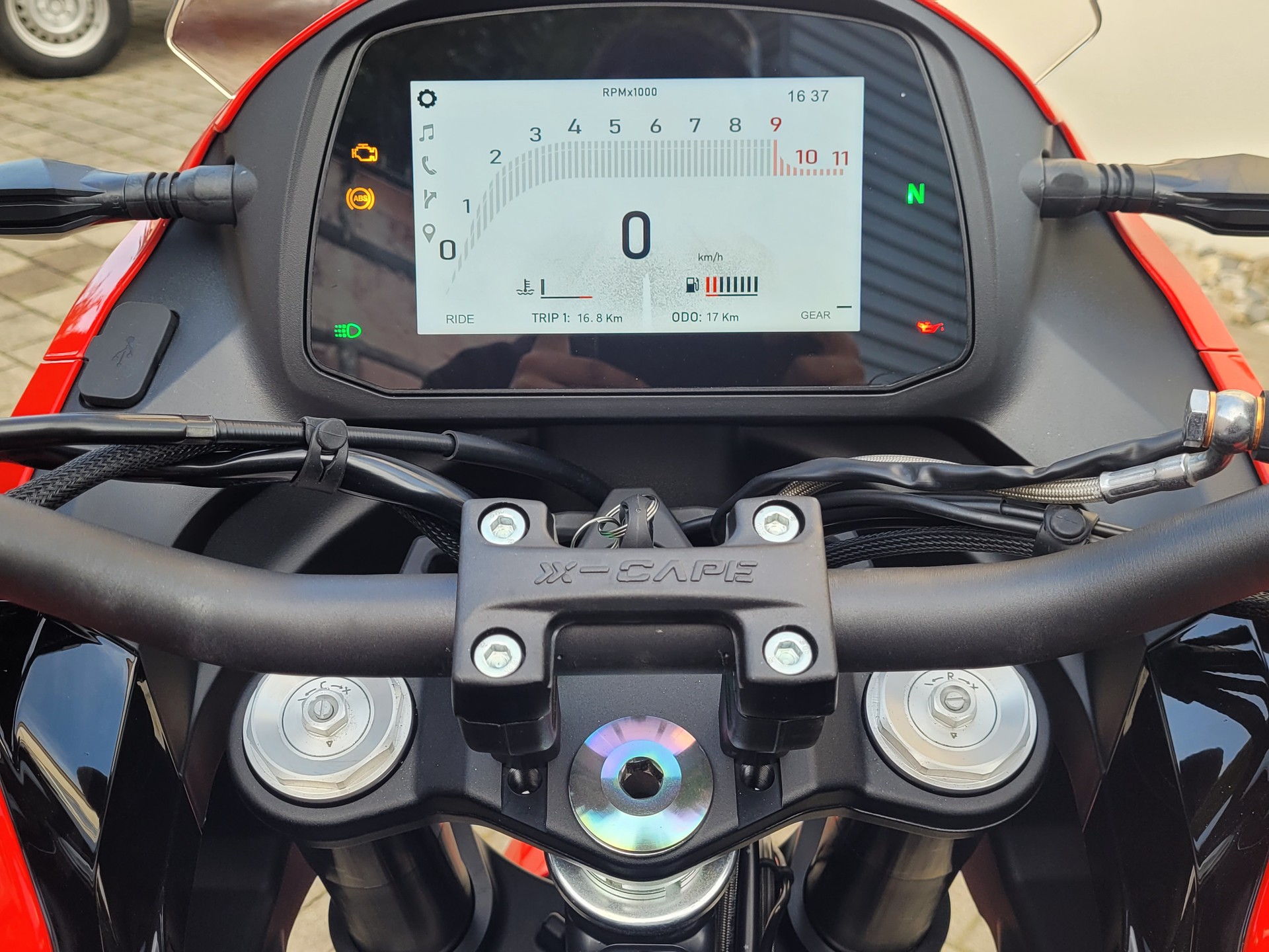 MOTO MORINI X-Cape 700 Gold Edition-image-5