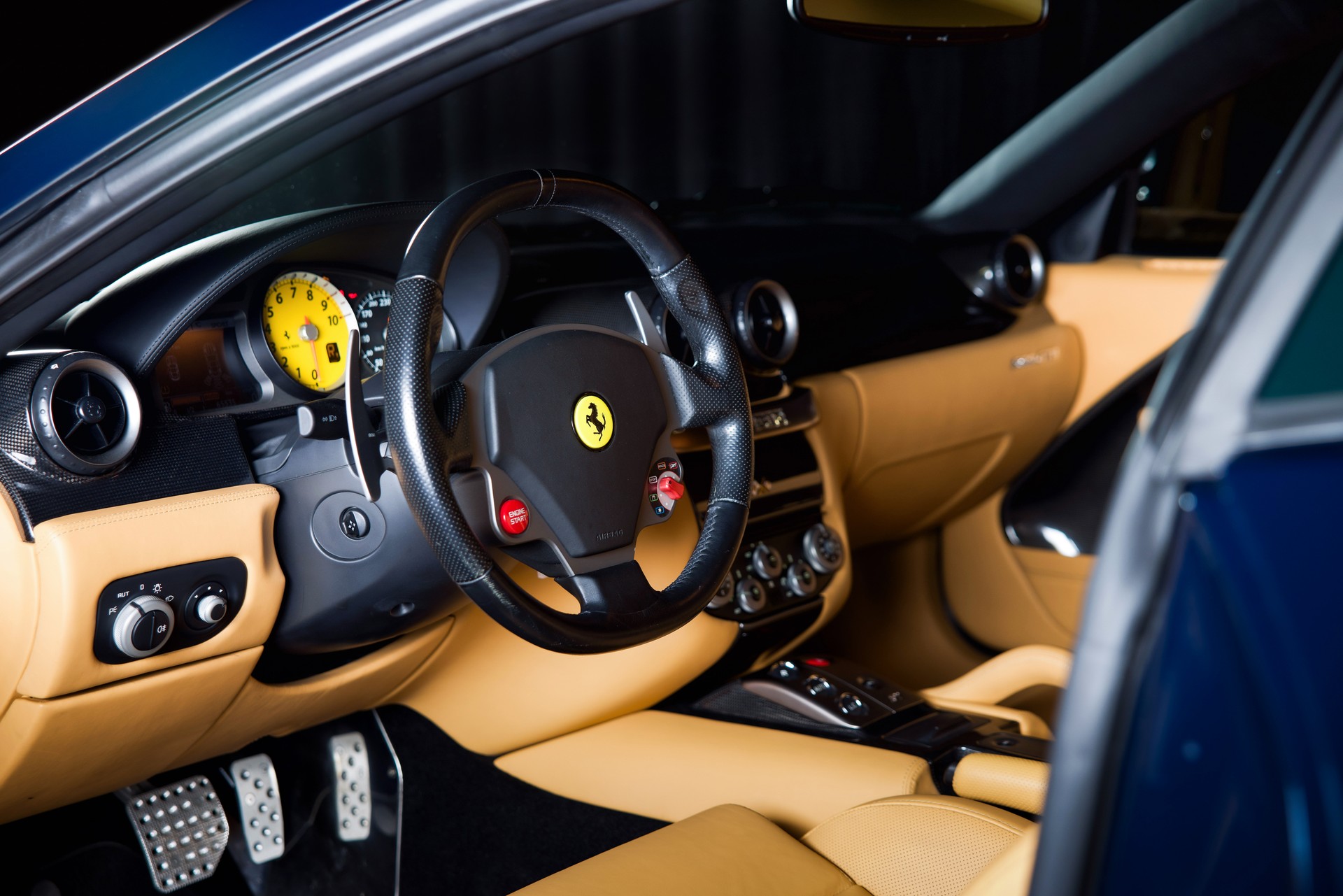 FERRARI 599 GTB-image-13