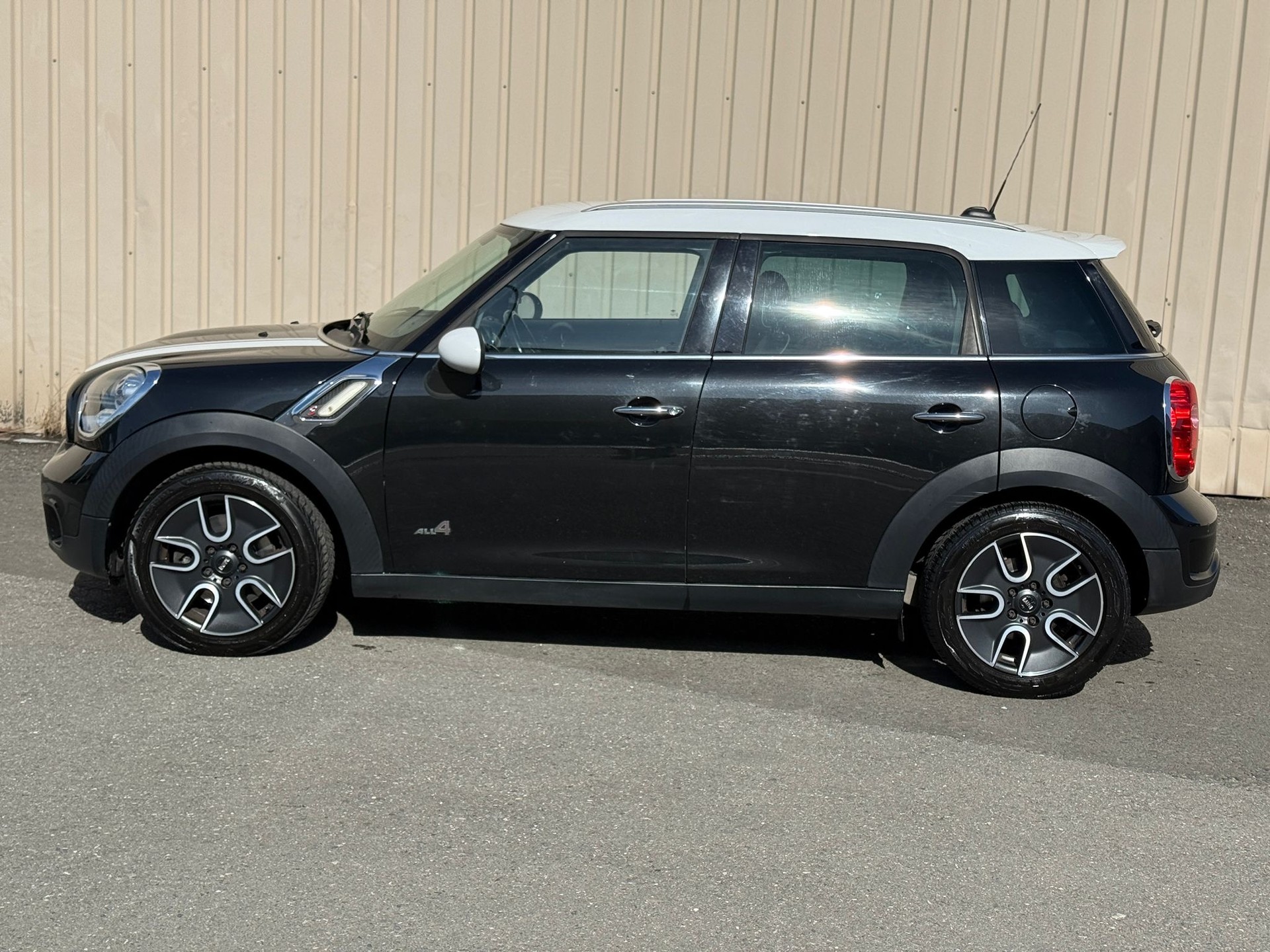 MINI Countryman Cooper S ALL4-image-3