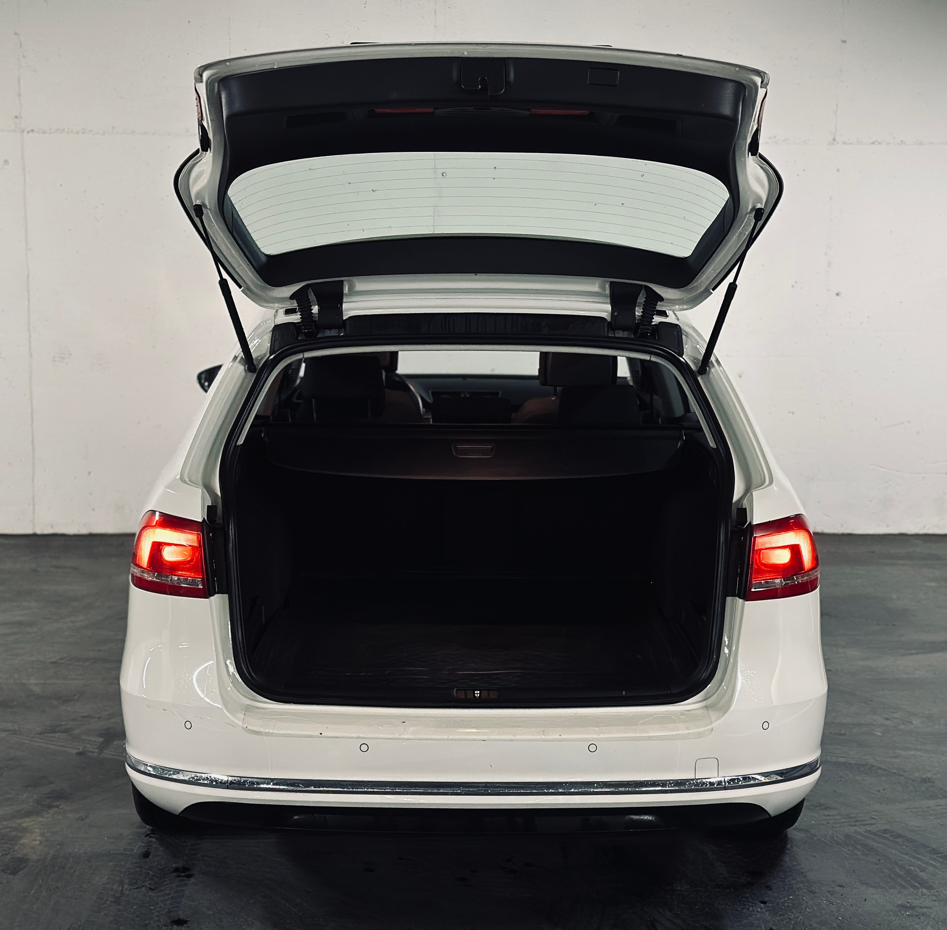 VW Passat Variant 1.4 EcoFuel Comfortline-image-6