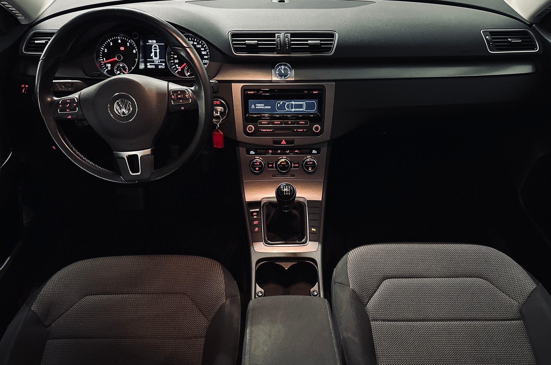 VW Passat Variant 1.4 EcoFuel Comfortline-image-9