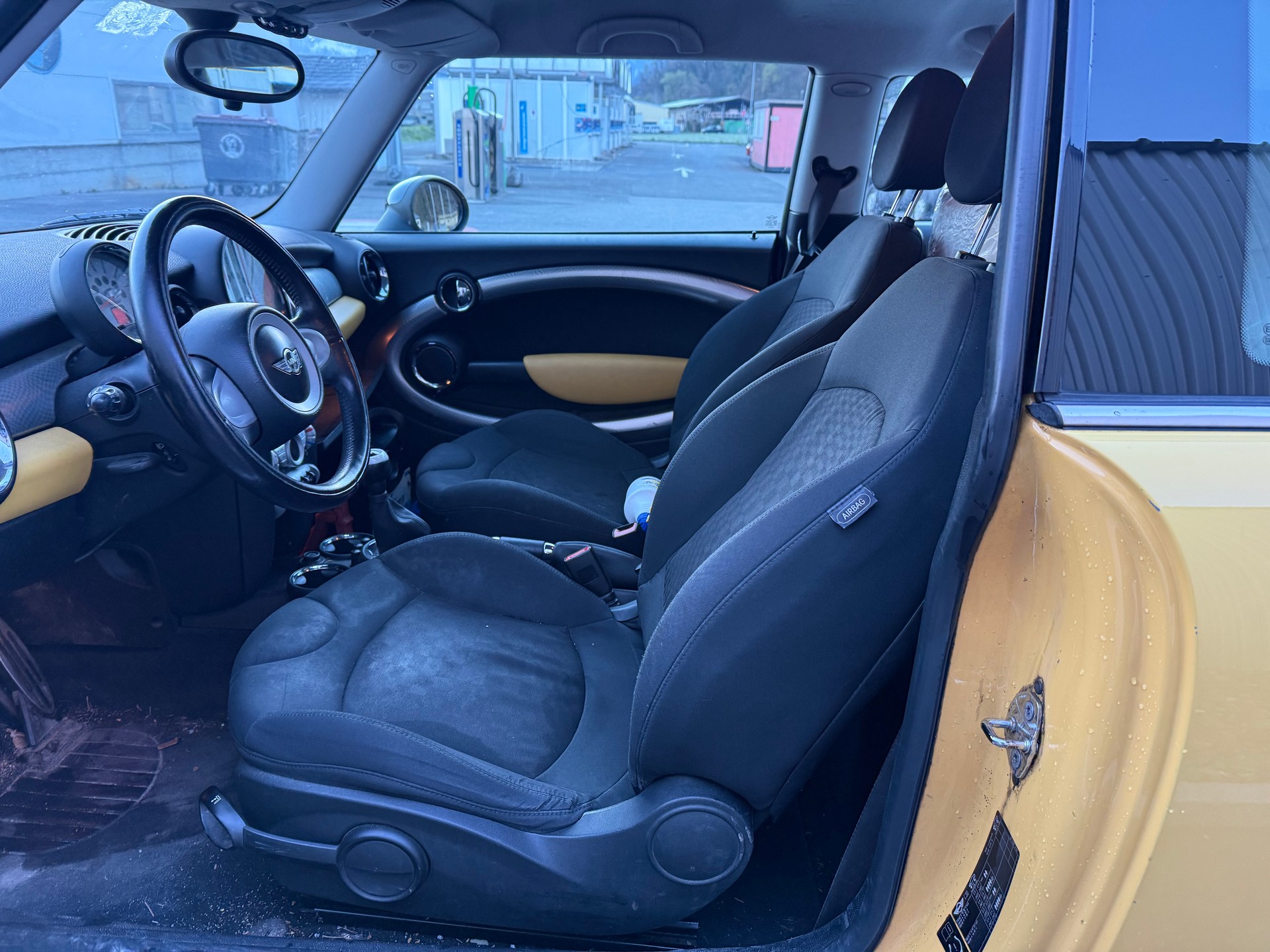 MINI Cooper S-image-15