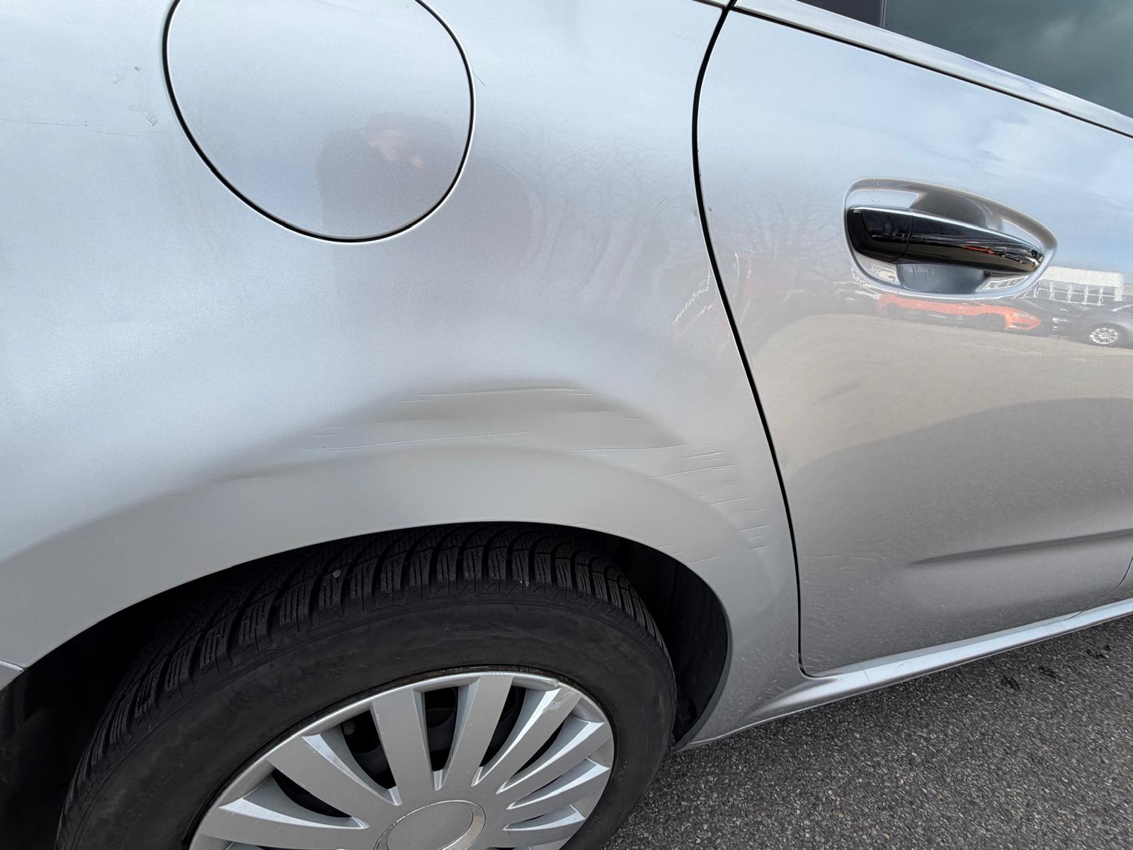 CITROEN C4 1.6 e-HDi Séduction-image-5