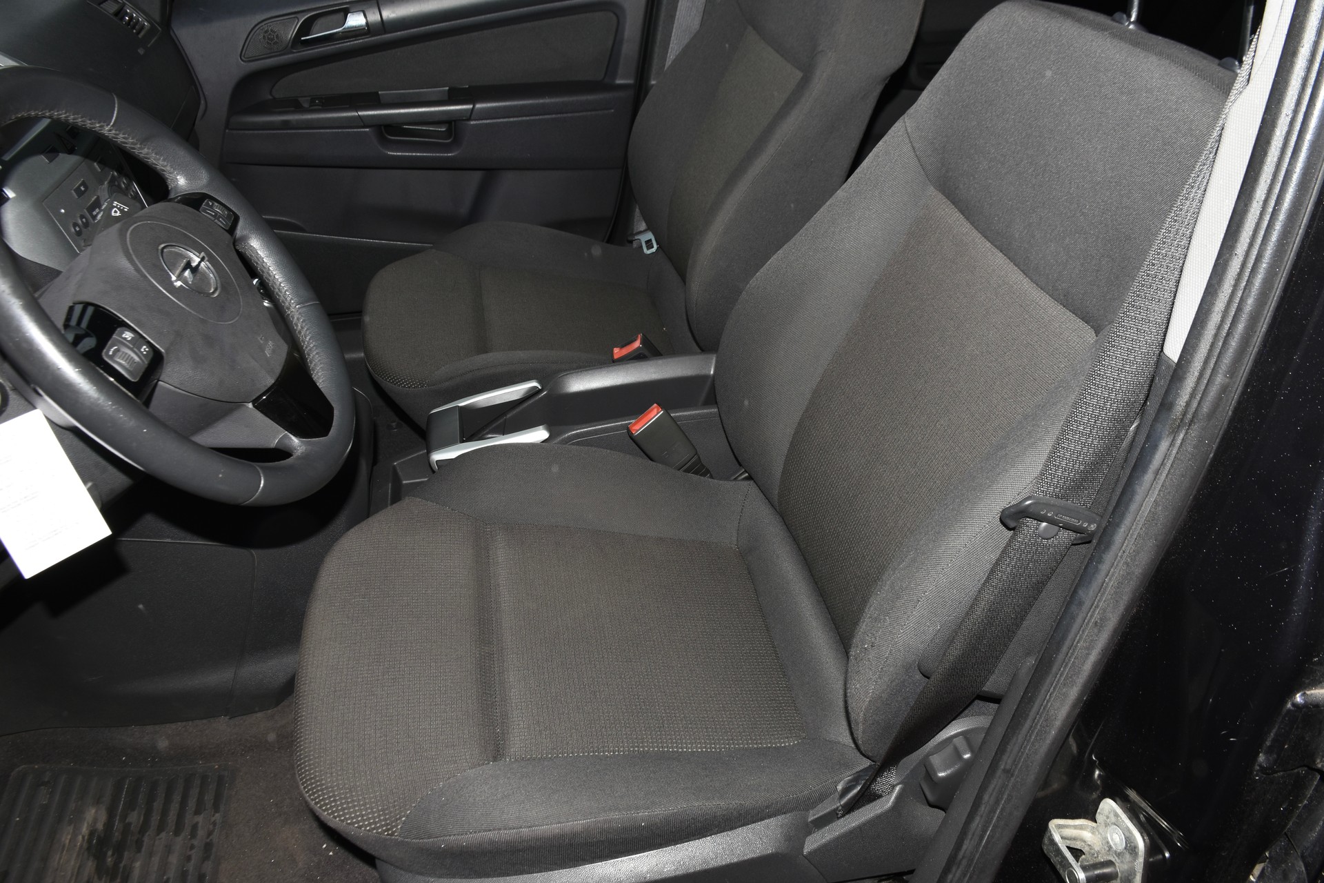 OPEL Zafira 1.6i 16V TP Anniversary Edition-showroom-element-2