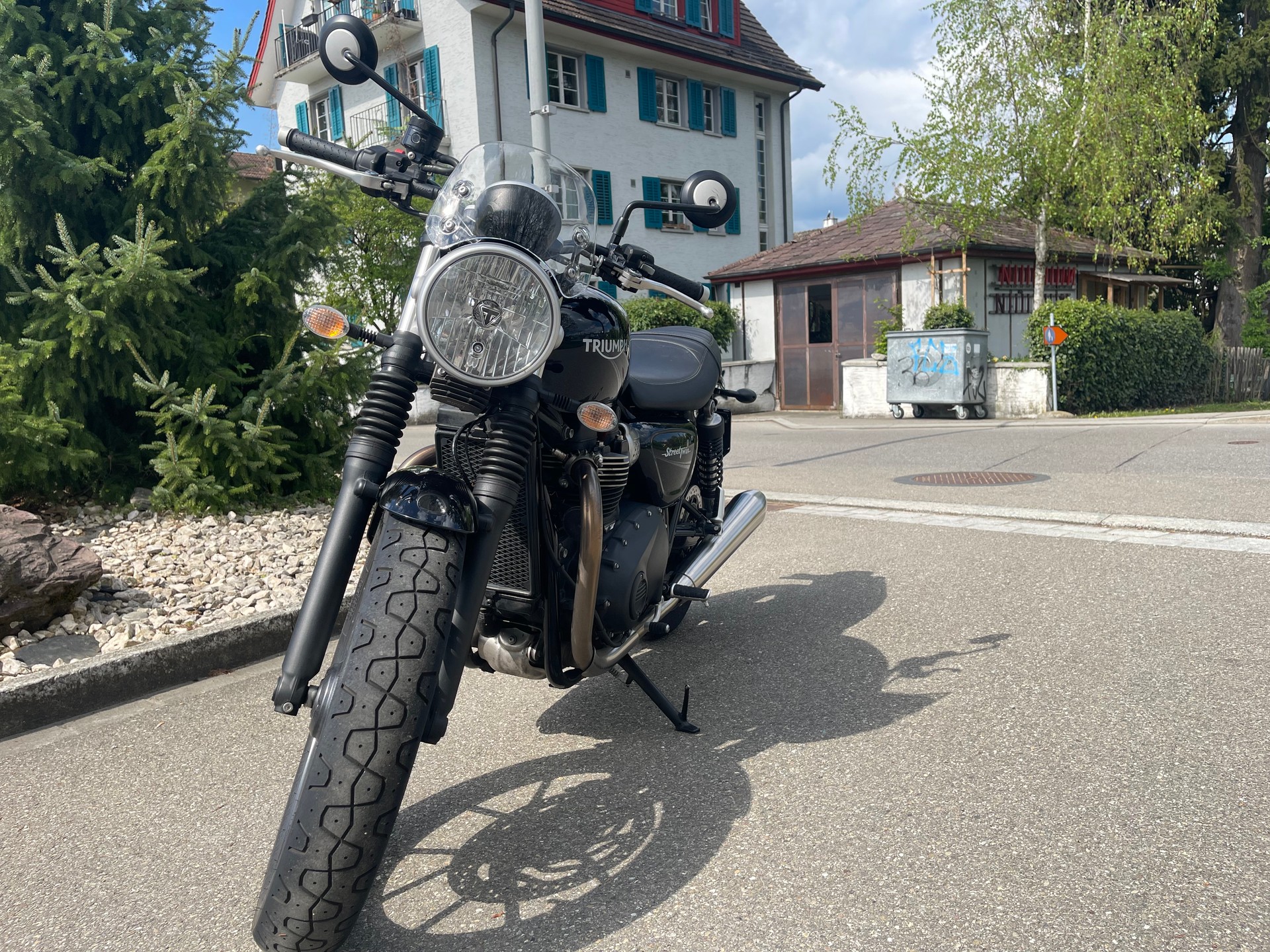 TRIUMPH Street Twin-image-0