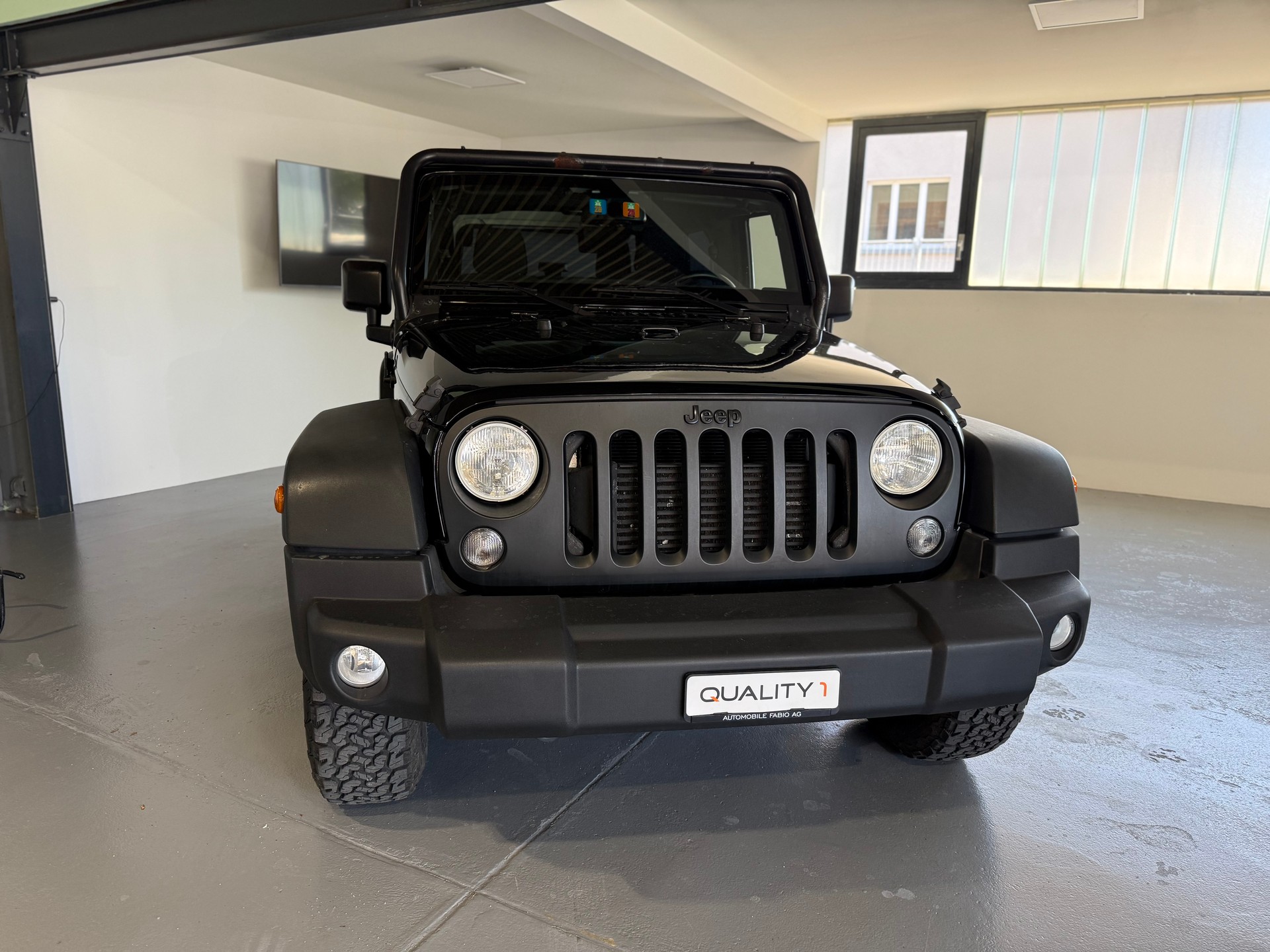 JEEP Wrangler 2.8 CRD Freedom Automatic Hardtop und Softtop