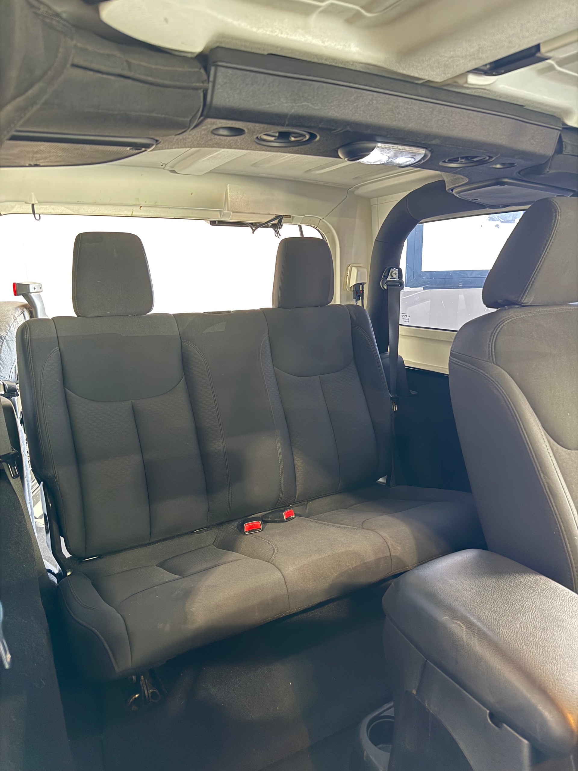 JEEP Wrangler 2.8 CRD Freedom Automatic Hardtop und Softtop-image-9
