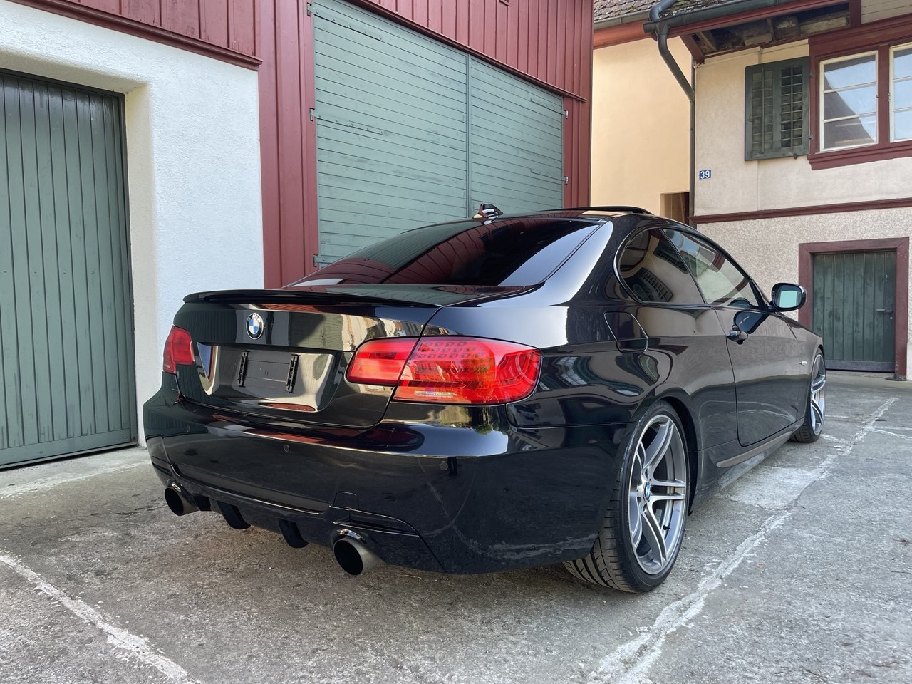BMW 335i Coupé DSG-image-15