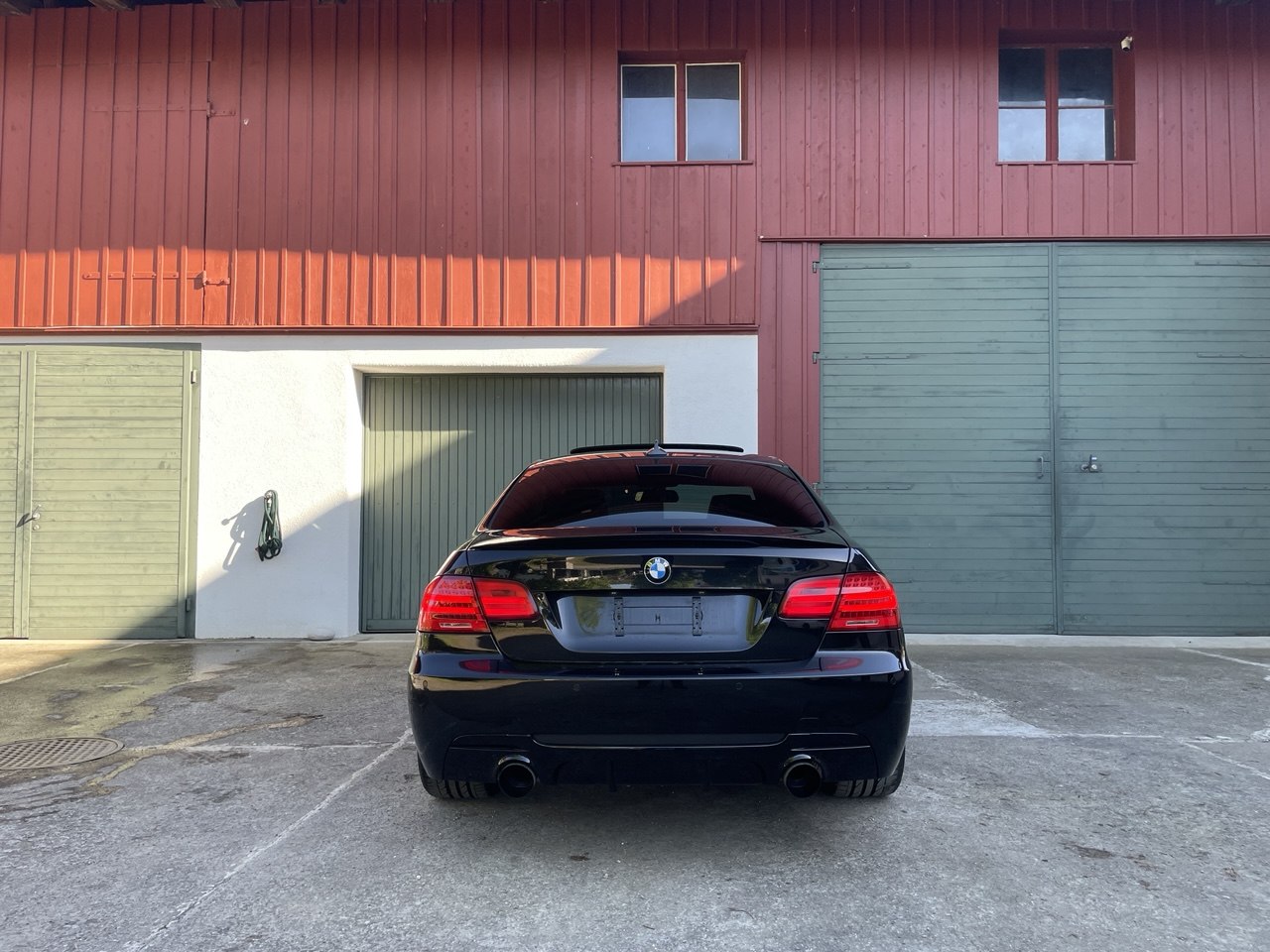 BMW 335i Coupé DSG-image-2