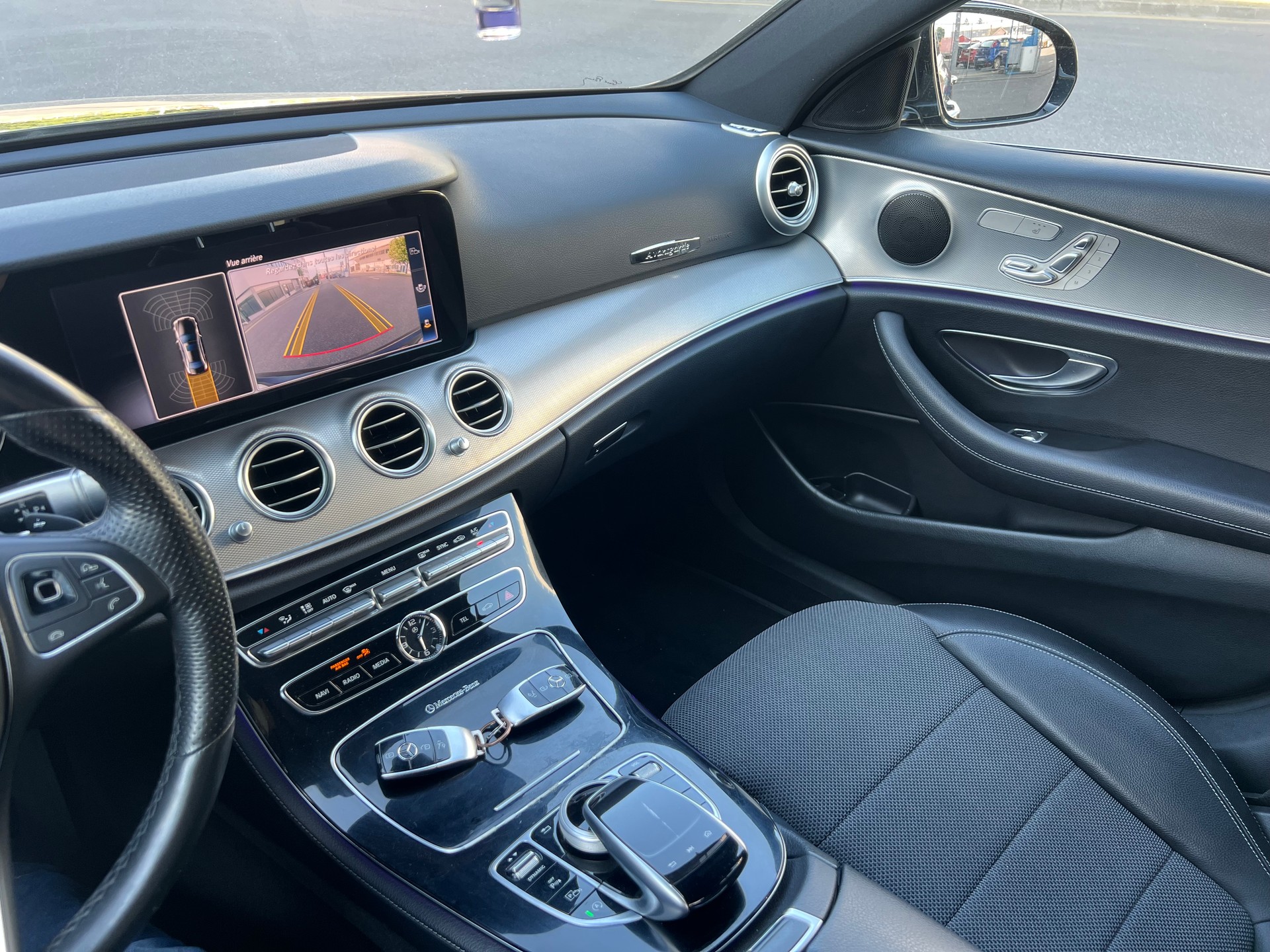 MERCEDES-BENZ E 200 Avantgarde 9G-Tronic-image-11