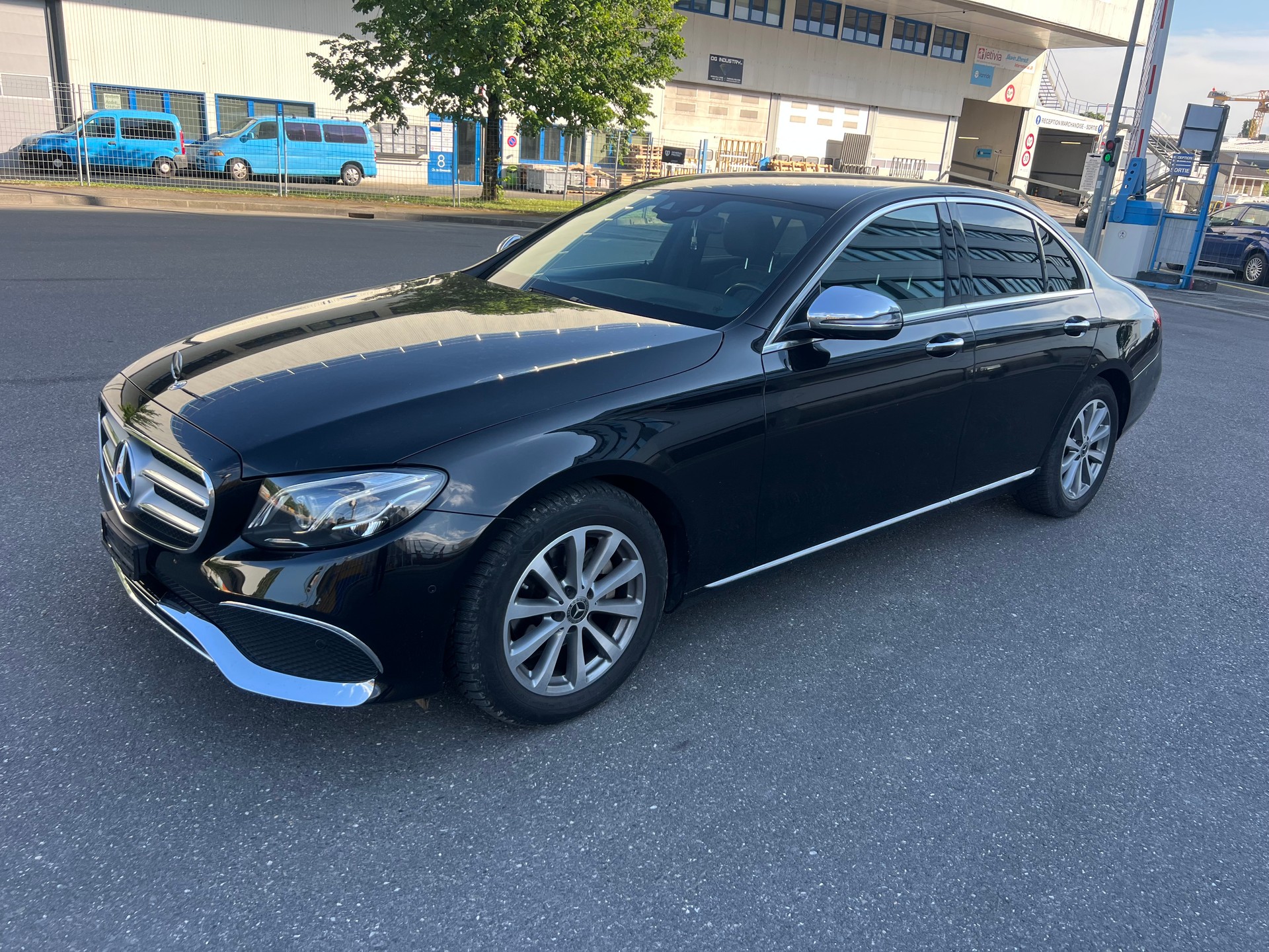MERCEDES-BENZ E 200 Avantgarde 9G-Tronic
