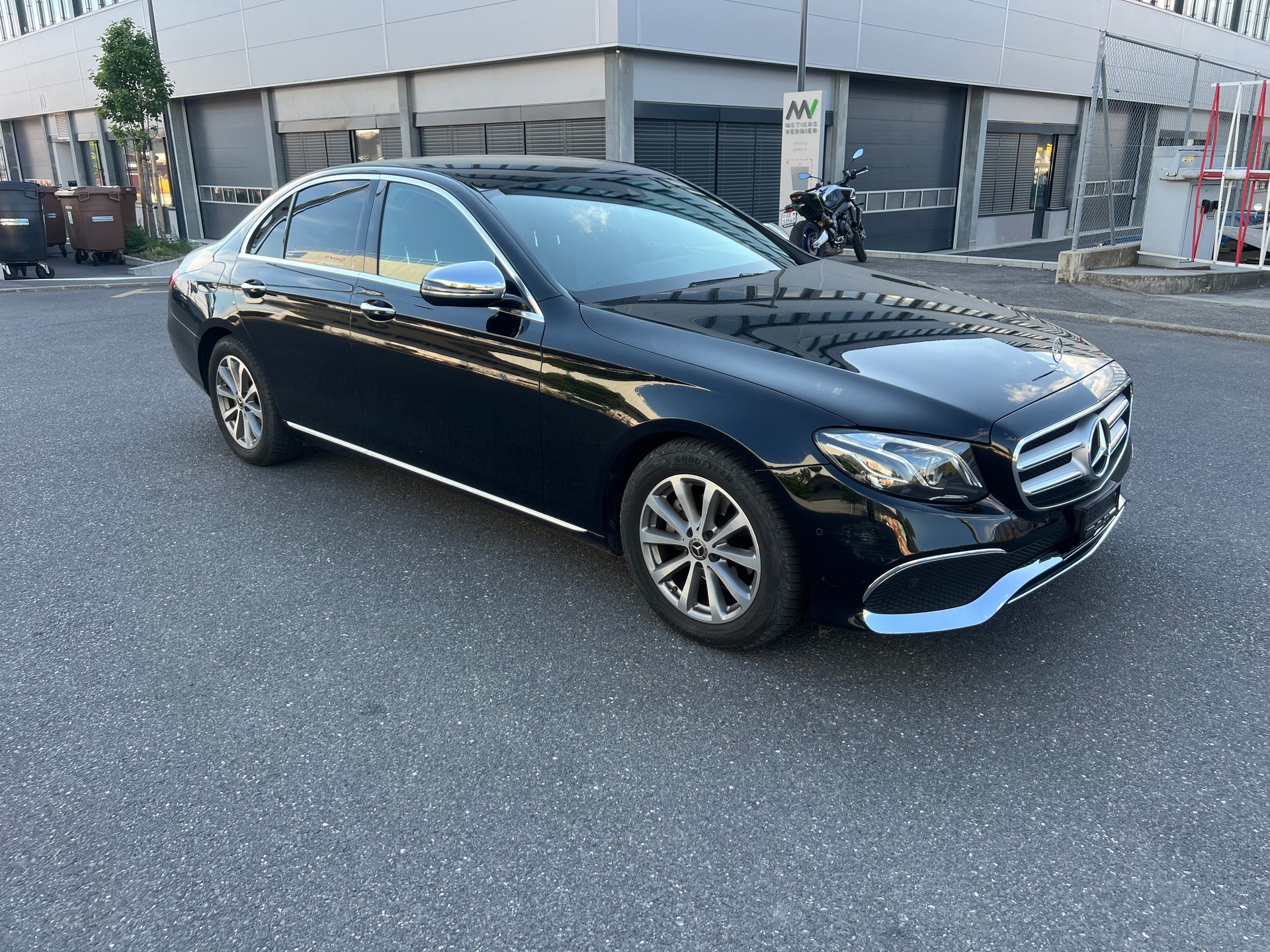MERCEDES-BENZ E 200 Avantgarde 9G-Tronic-image-7