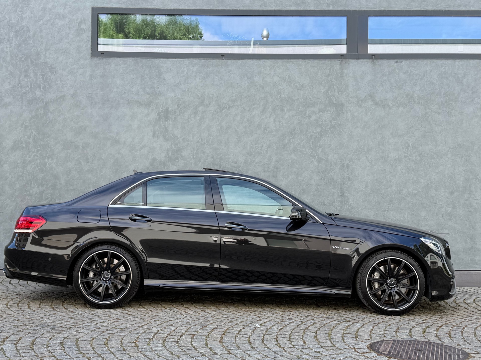 MERCEDES-BENZ E 63 AMG 4Matic Speedshift-image-9