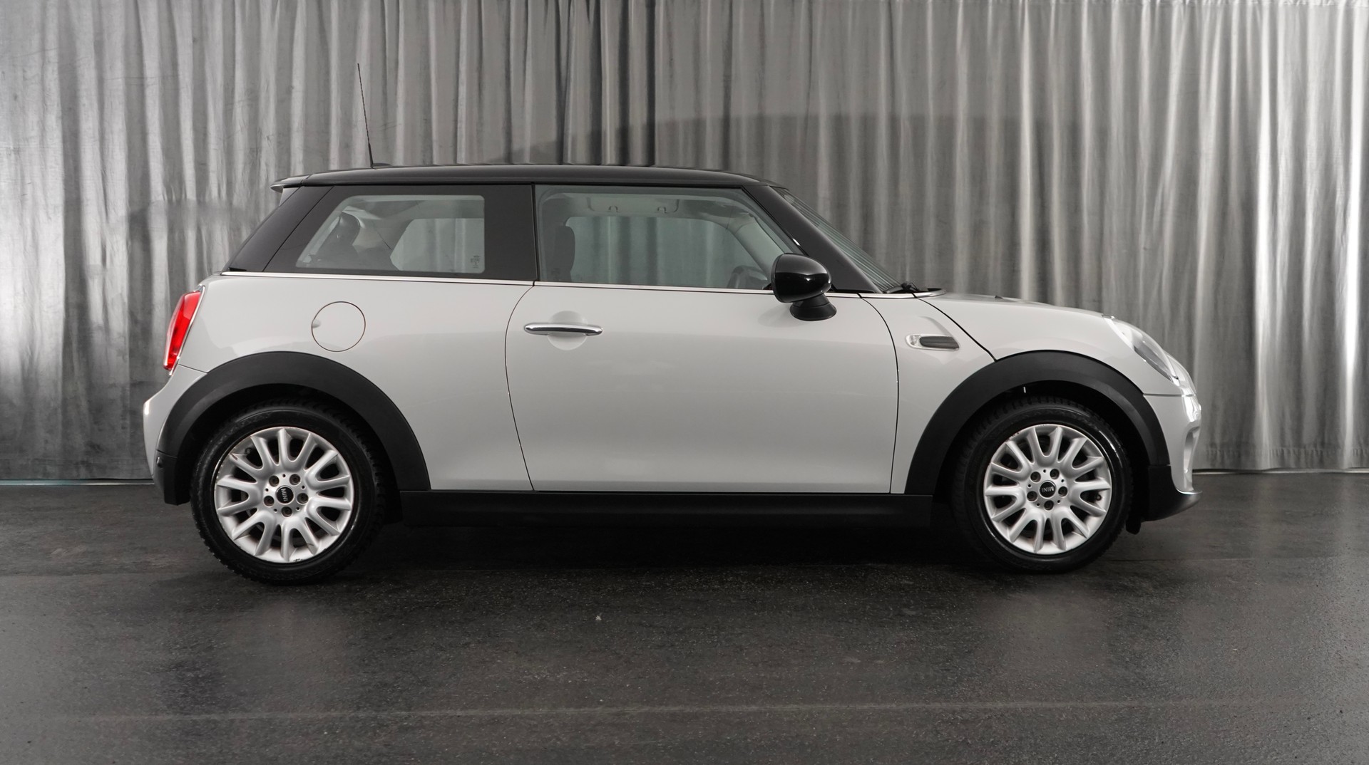 MINI Cooper Steptronic-image-4