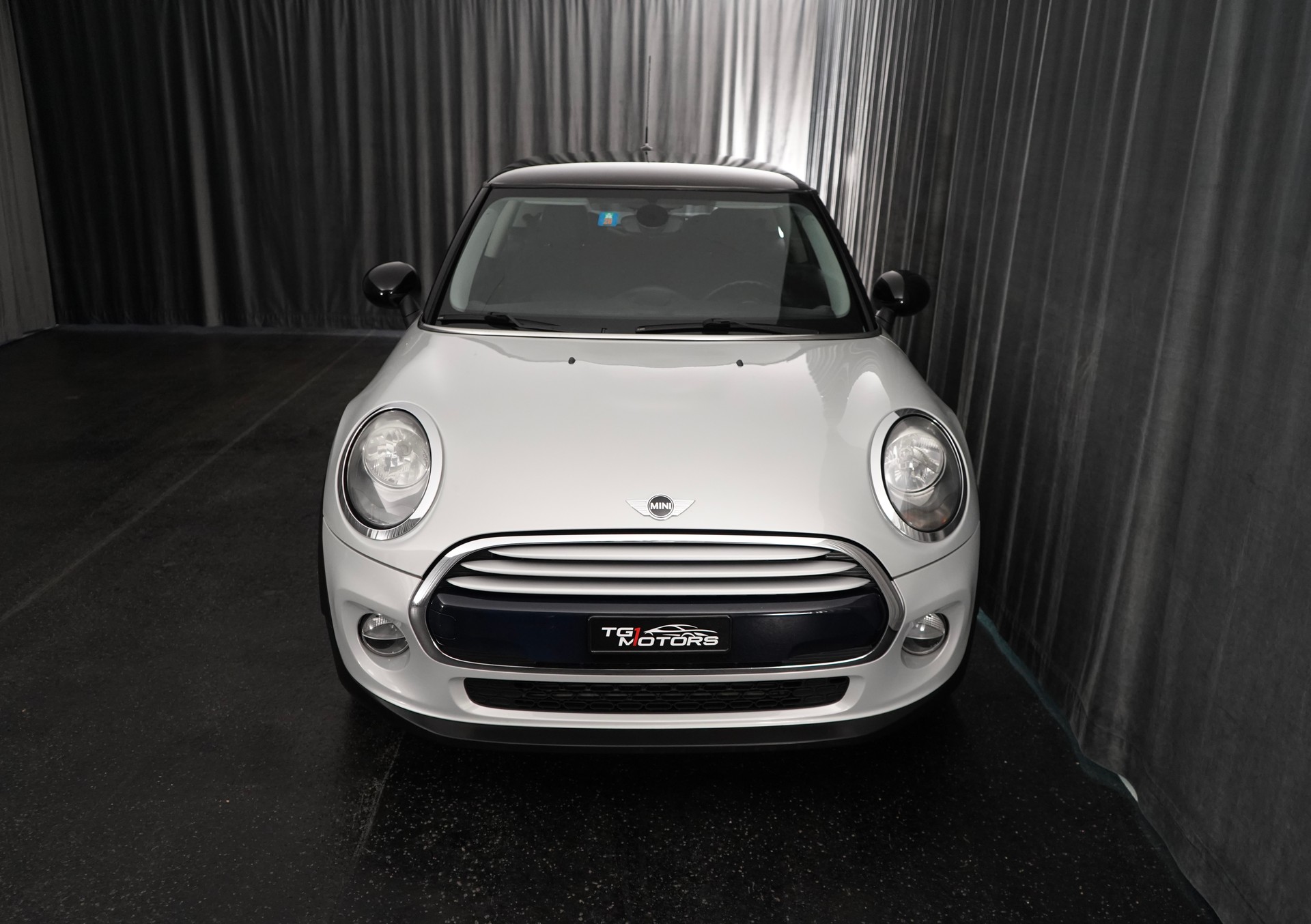 MINI Cooper Steptronic-image-1