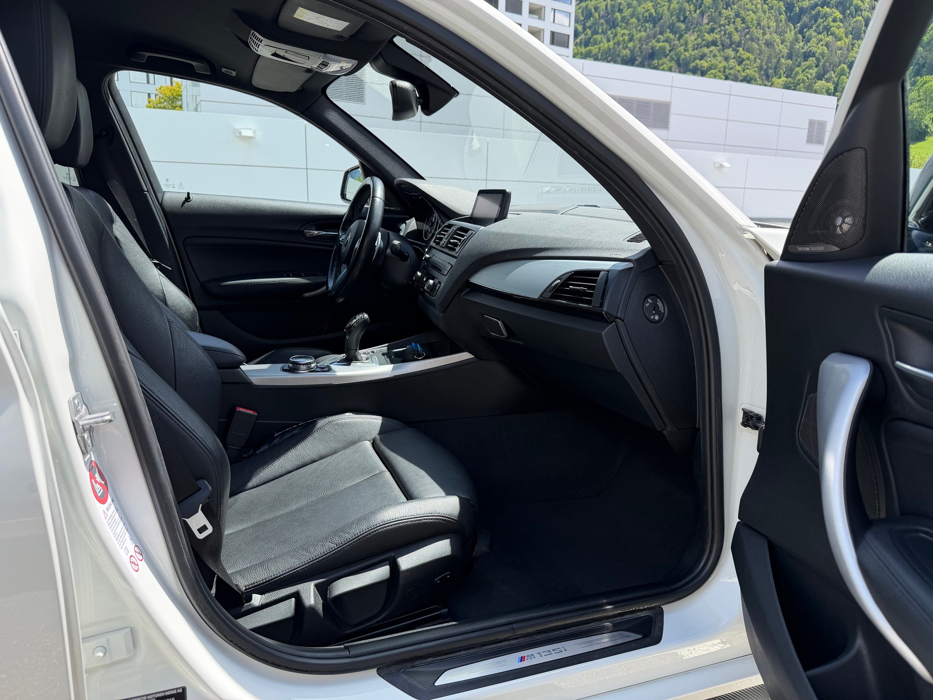 BMW M135i xDrive Steptronic Rieger-image-21
