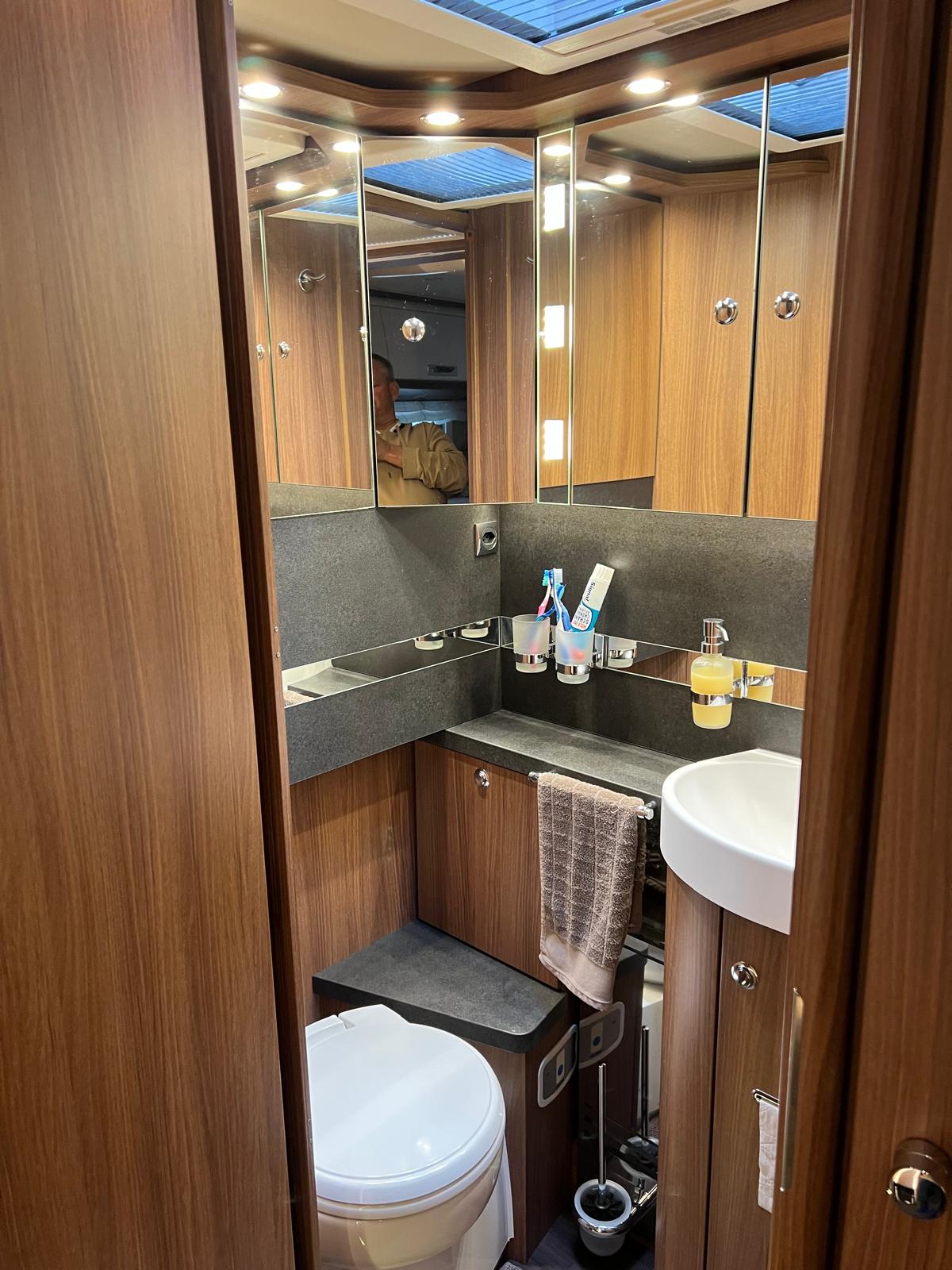 CARTHAGO Chic I50 LE / Mercedes-image-8