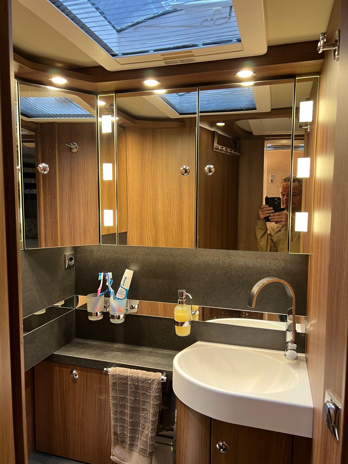 CARTHAGO Chic I50 LE / Mercedes-image-9