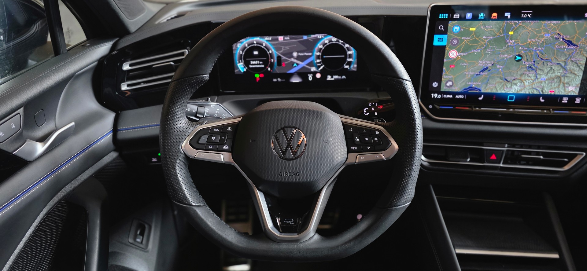 VW Tiguan 2.0 TSI DSG R-Line 4Motion *Massagefunktion*Abstandsregler/Spurhalteassistent*Panoramaglasdach*Lenkrad- & Sitzheizung*-image-11