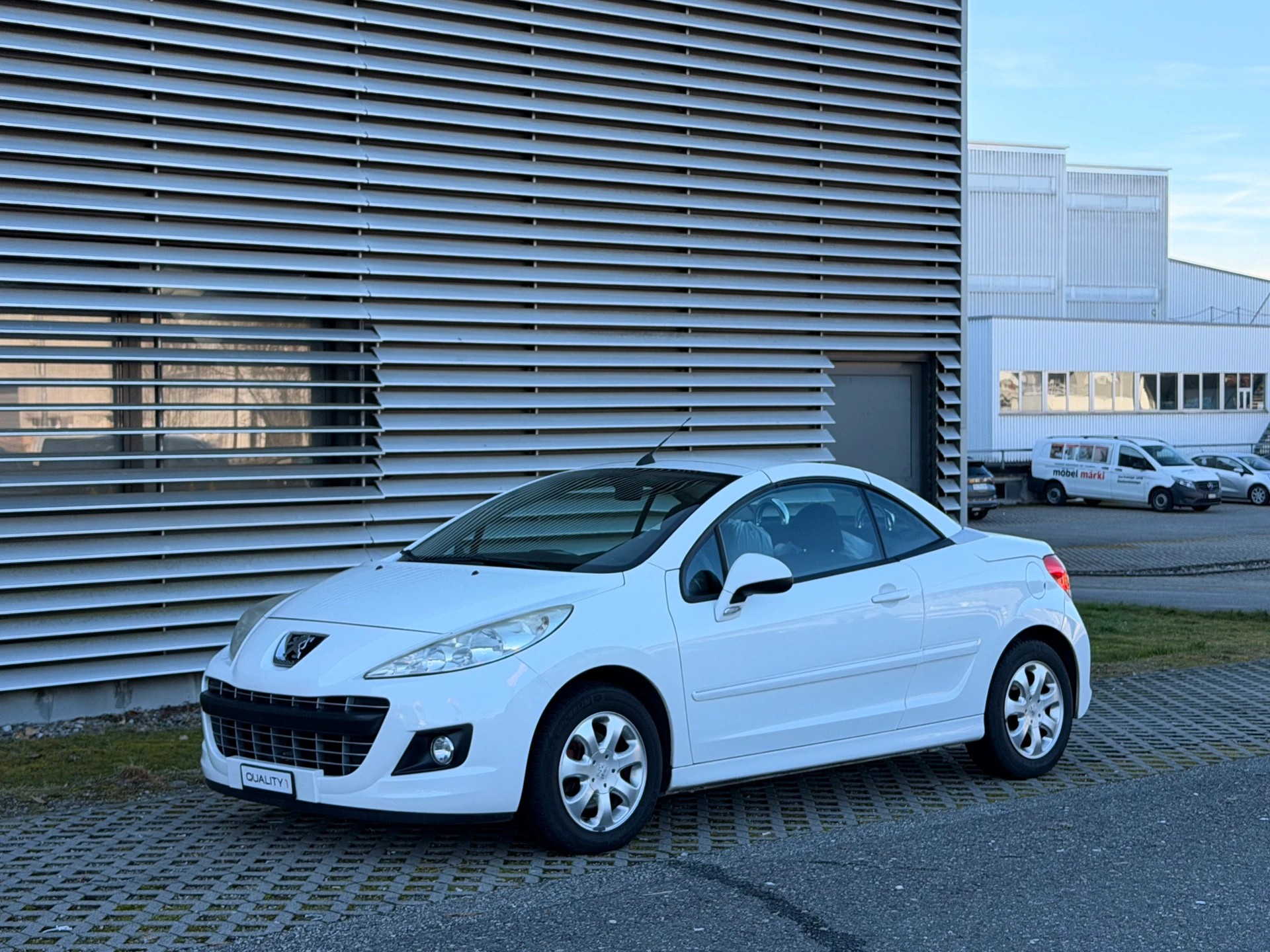 PEUGEOT 207 CC 1.6 16V Sport Automatic-image-4