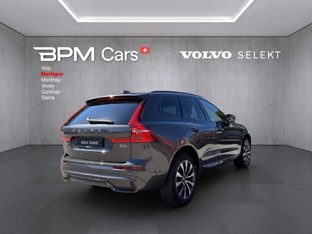 VOLVO XC60 2.0 B5 MH Plus Dark AWD-showroom-element-3