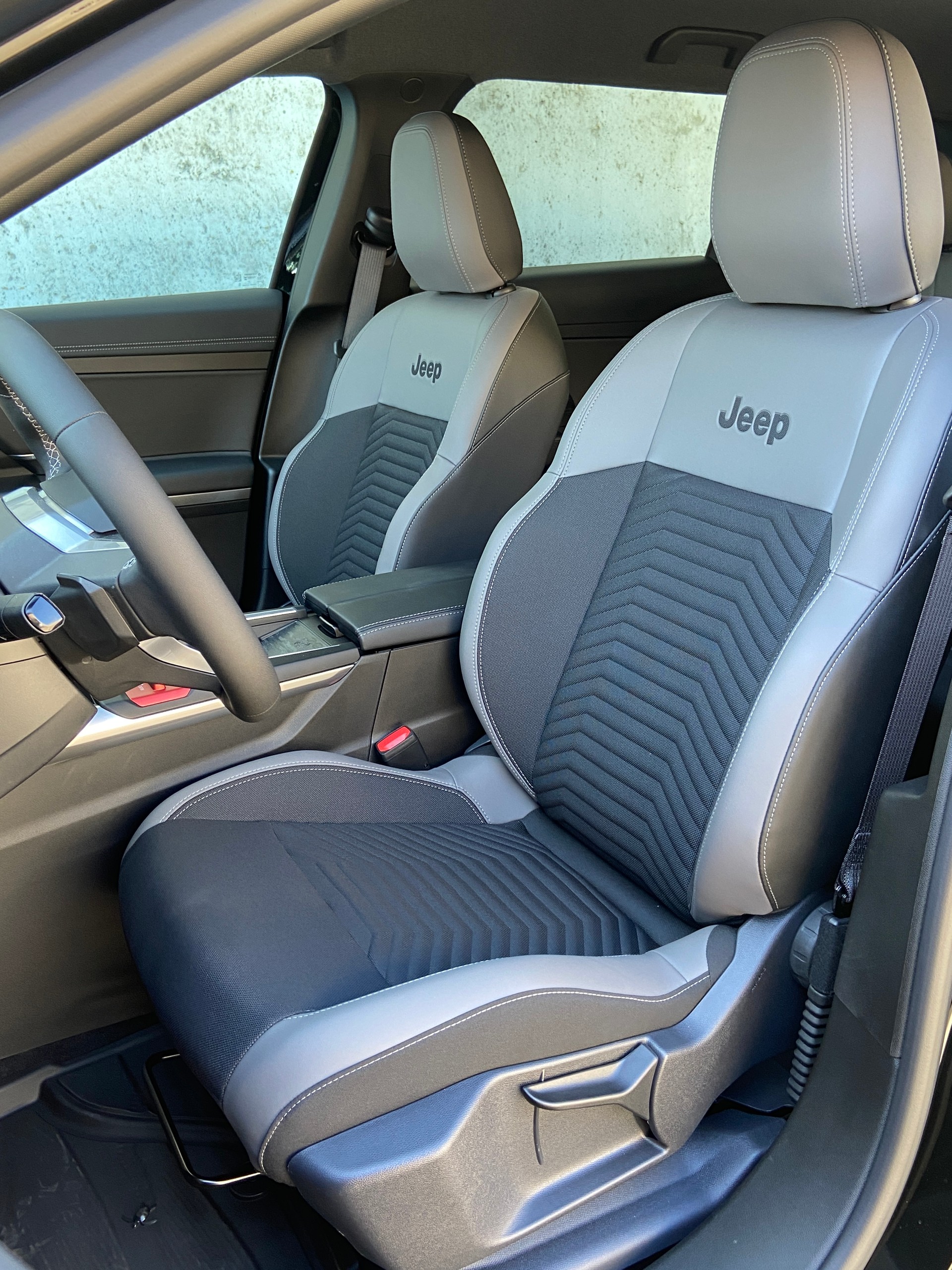 JEEP Compass 1.2 T e-Hybrid First Edition Sky - MY26-image-4