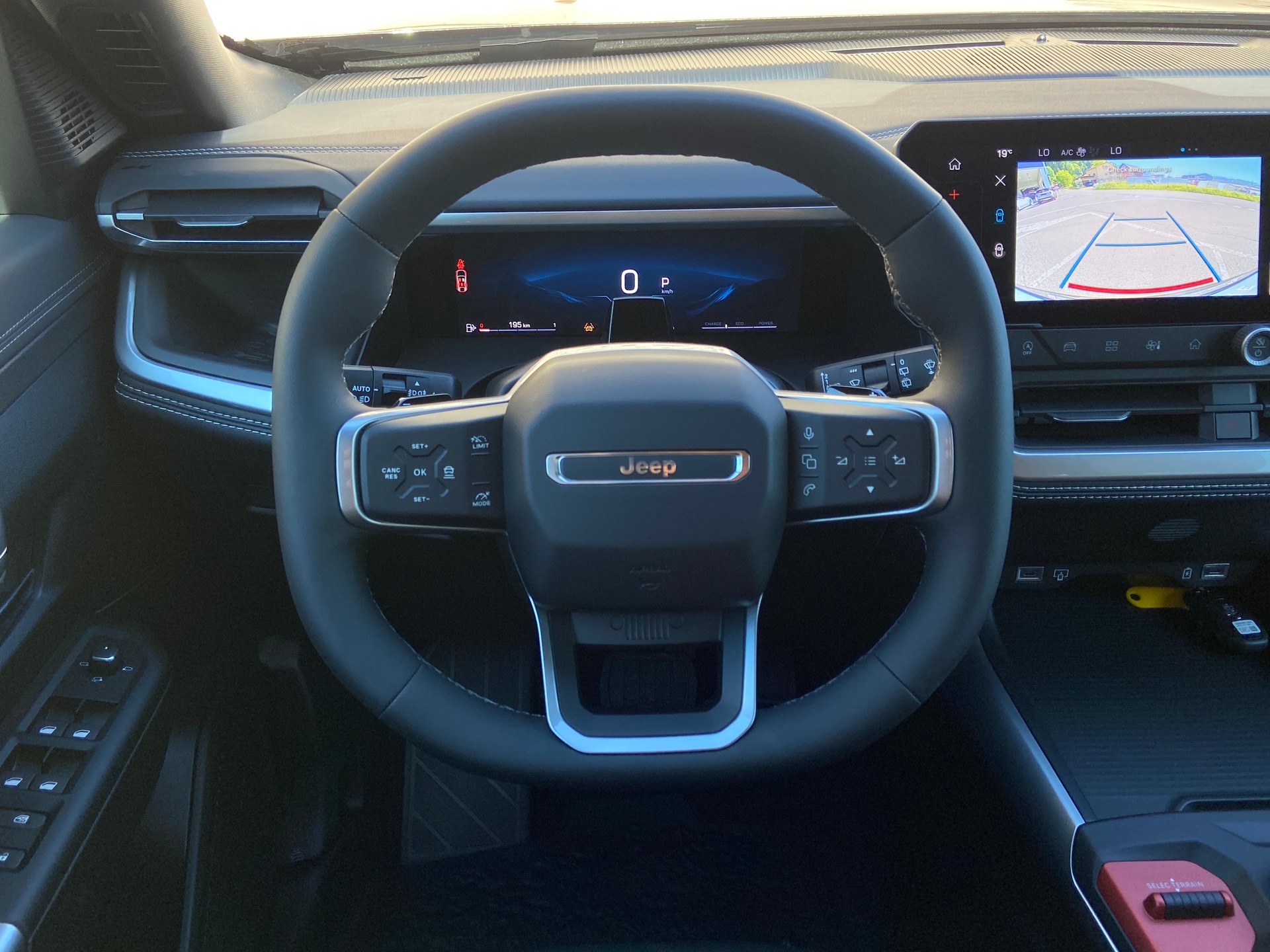 JEEP Compass 1.2 T e-Hybrid First Edition Sky - MY26-image-6