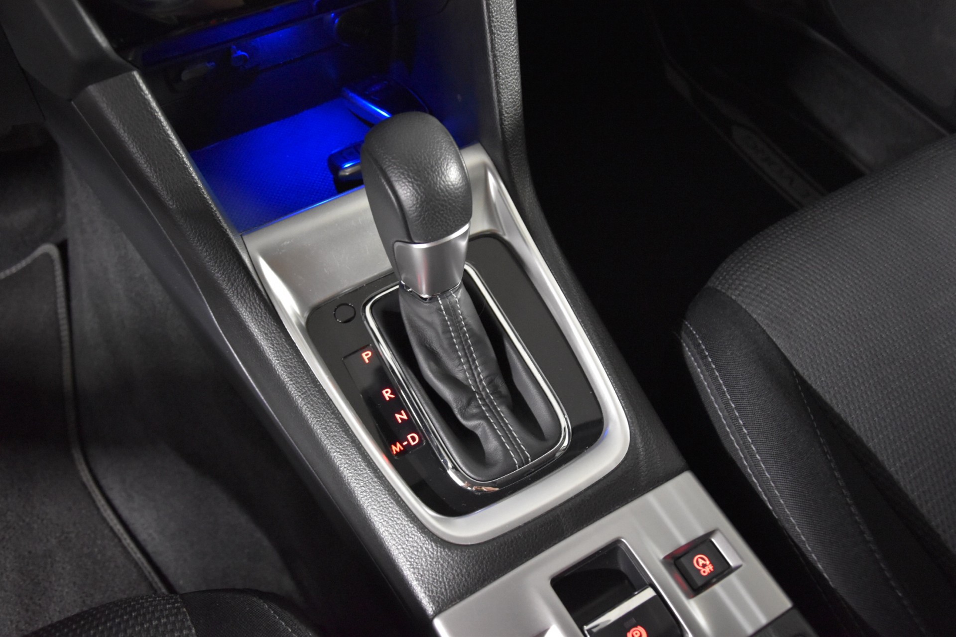 SUBARU Levorg 1.6DIT Advantage AWD Lineartronic-image-23