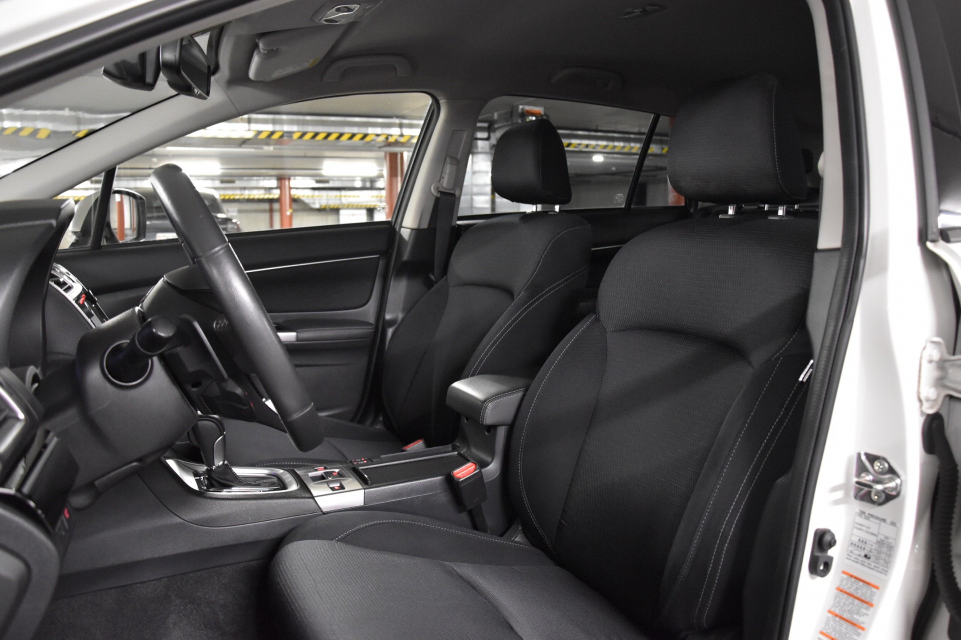 SUBARU Levorg 1.6DIT Advantage AWD Lineartronic-image-25