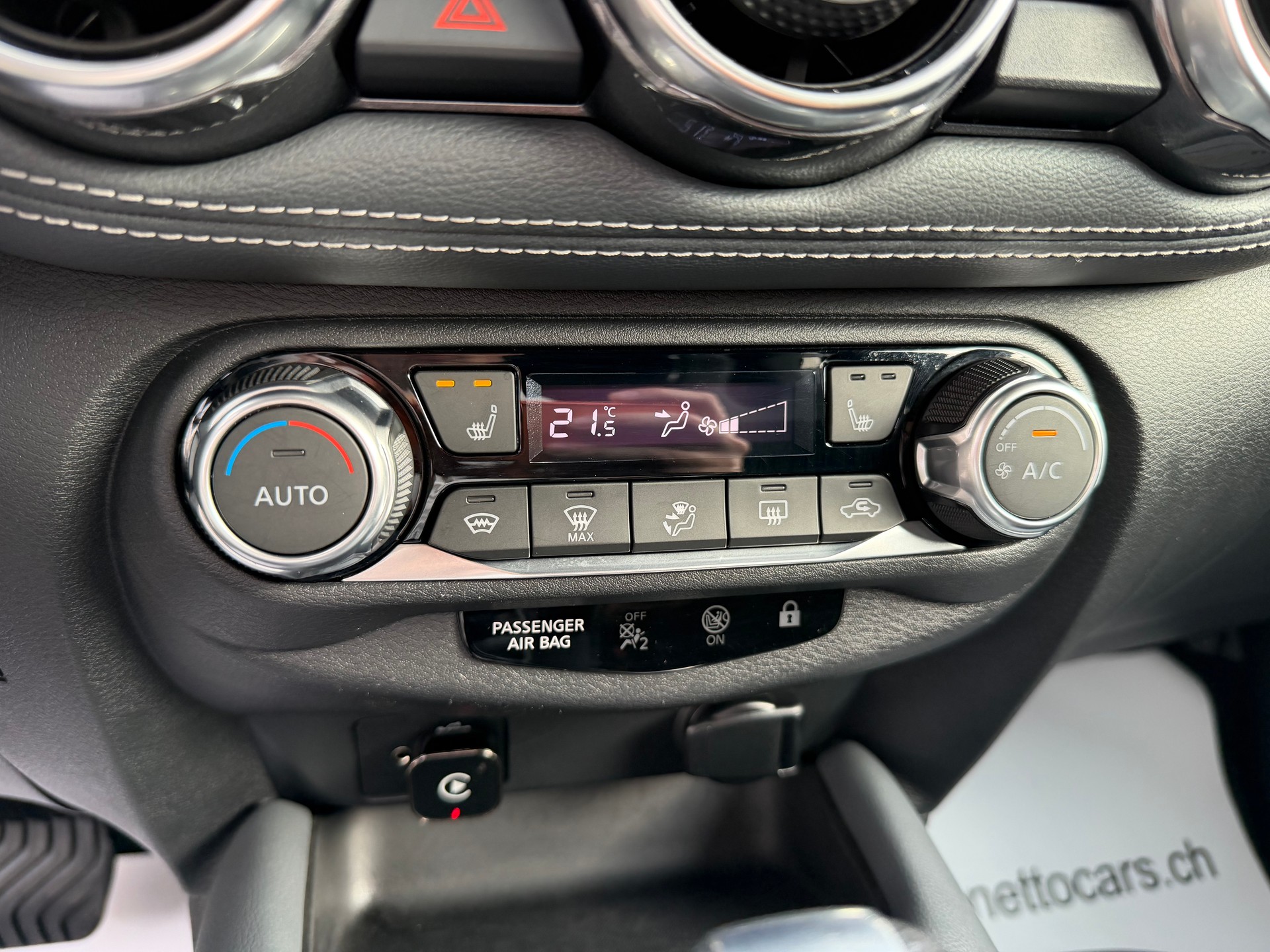 NISSAN Juke 1.0 DIG-T tekna DCT-image-10