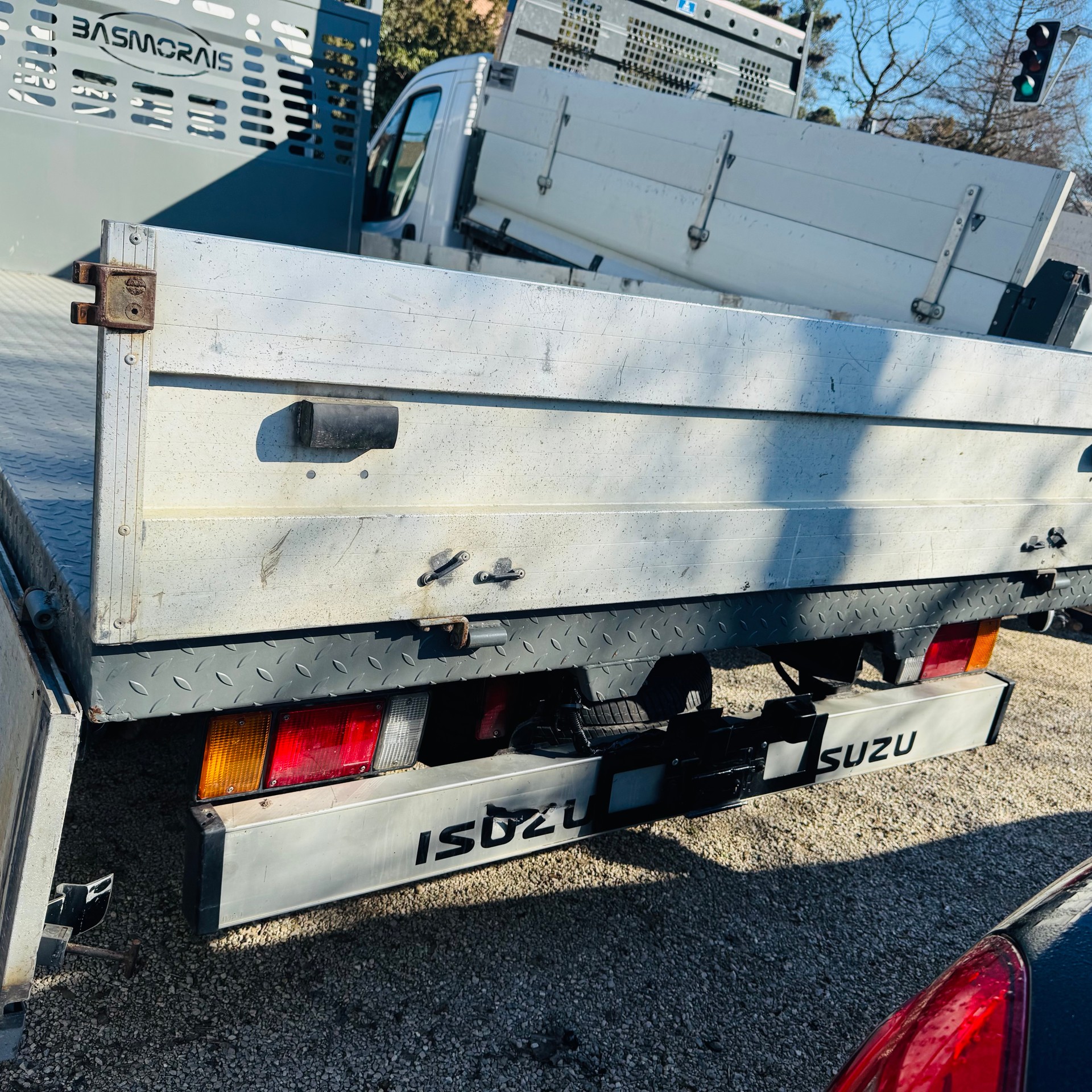 ISUZU NLR 85 - L 35 E-image-1