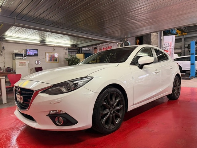 MAZDA 3 2.0 16V Revolution-image-12