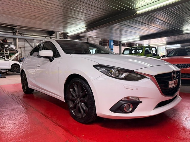 MAZDA 3 2.0 16V Revolution-image-11