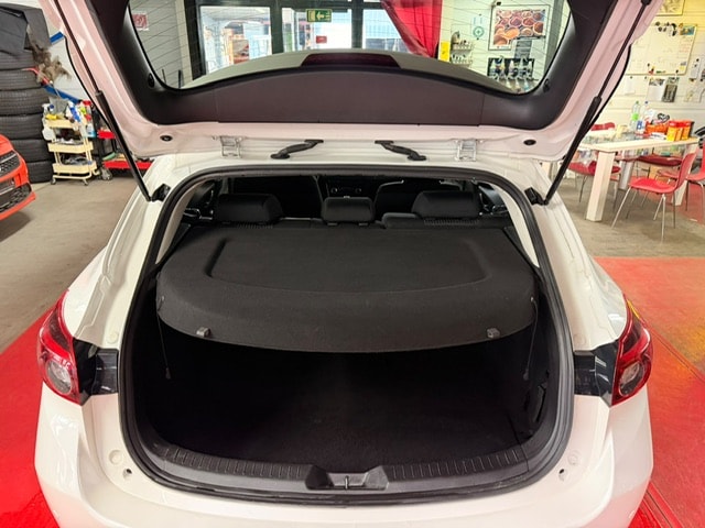 MAZDA 3 2.0 16V Revolution-image-5