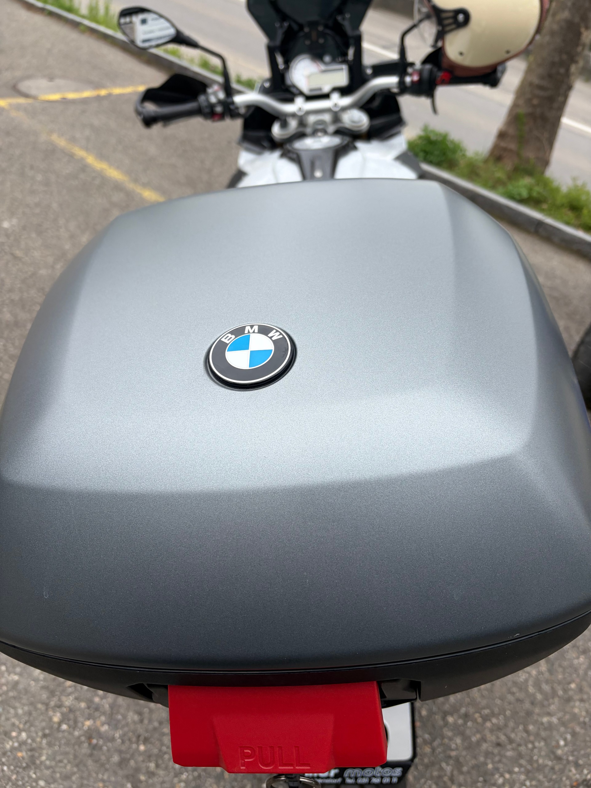 BMW S 1000 XR ABS-image-2