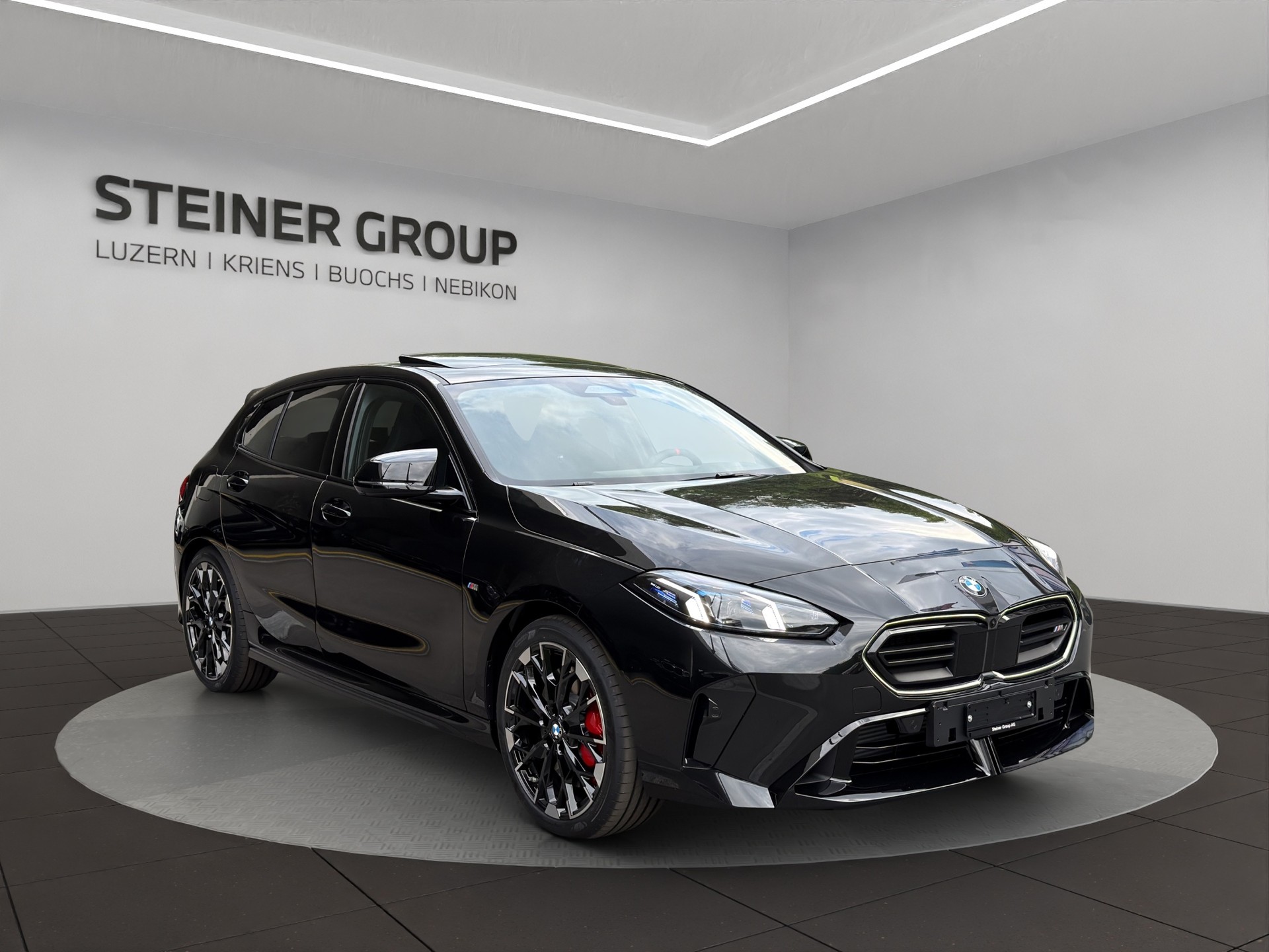 BMW M135 xDrive M Sport Pro-showroom-element-2