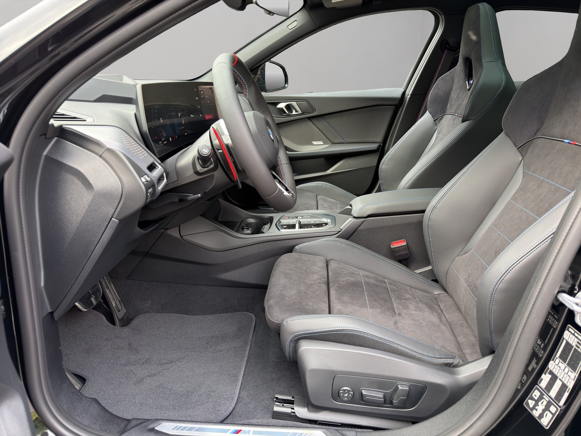 BMW M135 xDrive M Sport Pro-image-9
