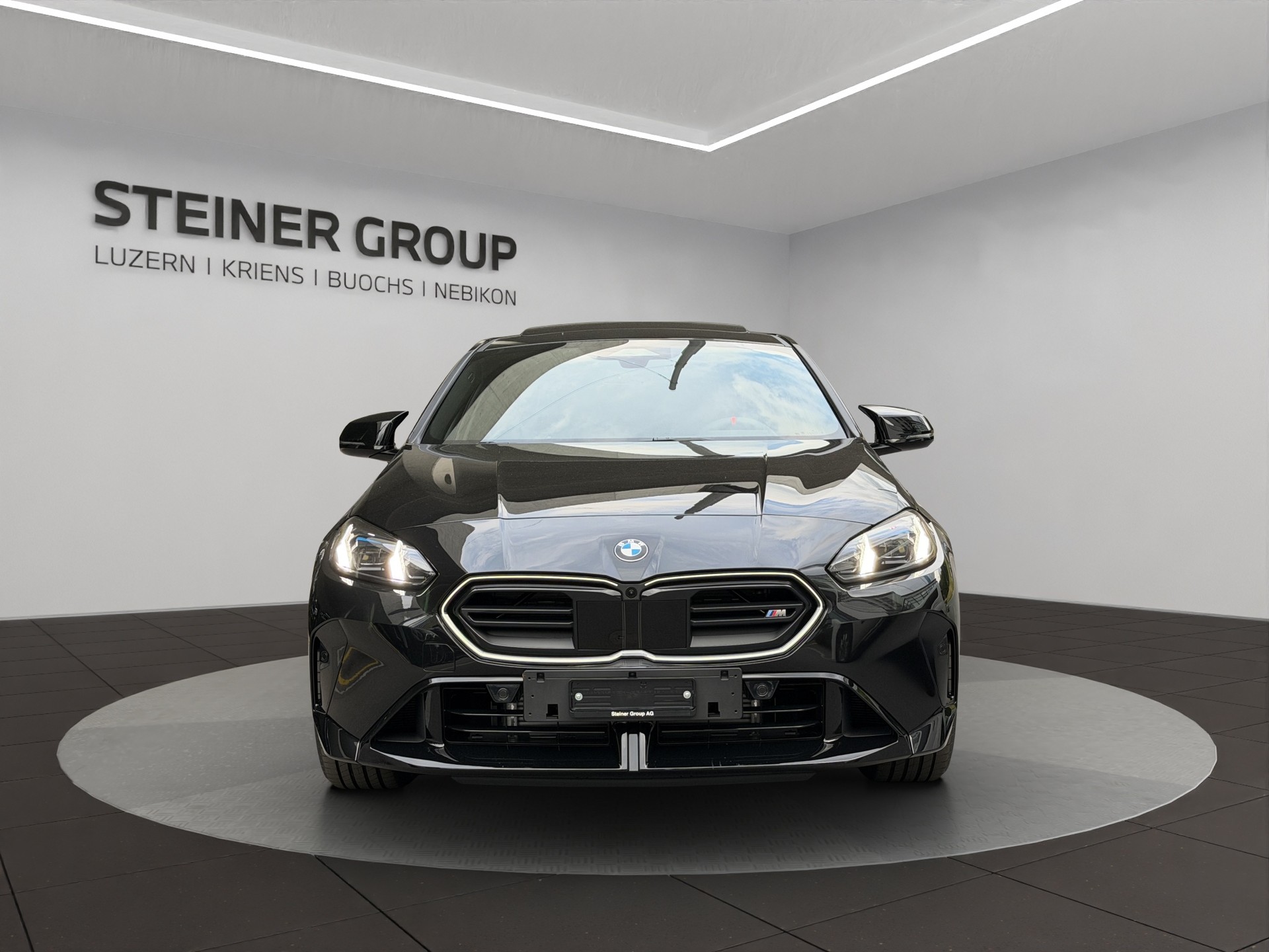BMW M135 xDrive M Sport Pro-showroom-element-1