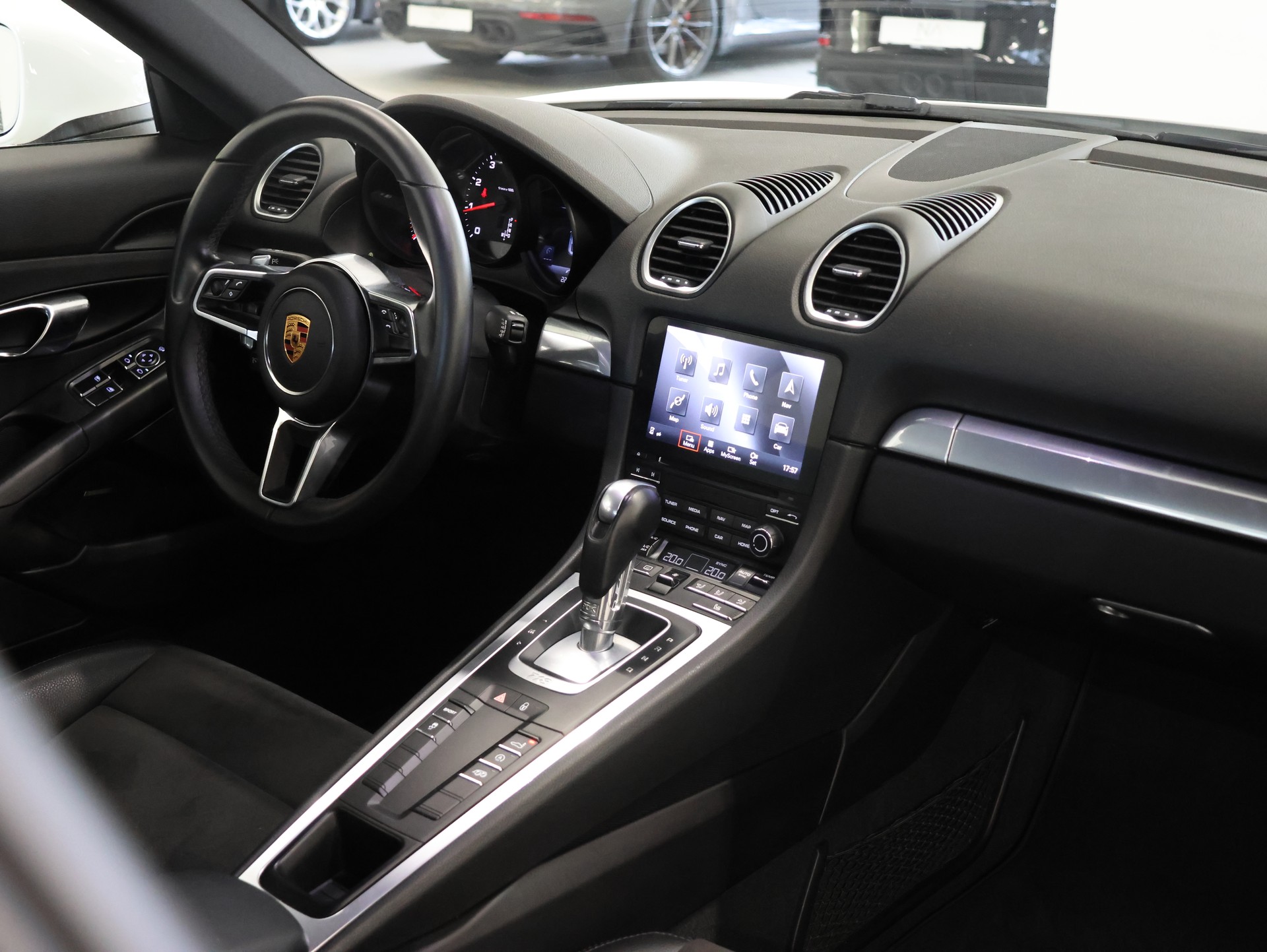 PORSCHE 718 Cayman 2.0 PDK *Bose* *Sportabgassanlage* *Rückfahrkamera*-image-18