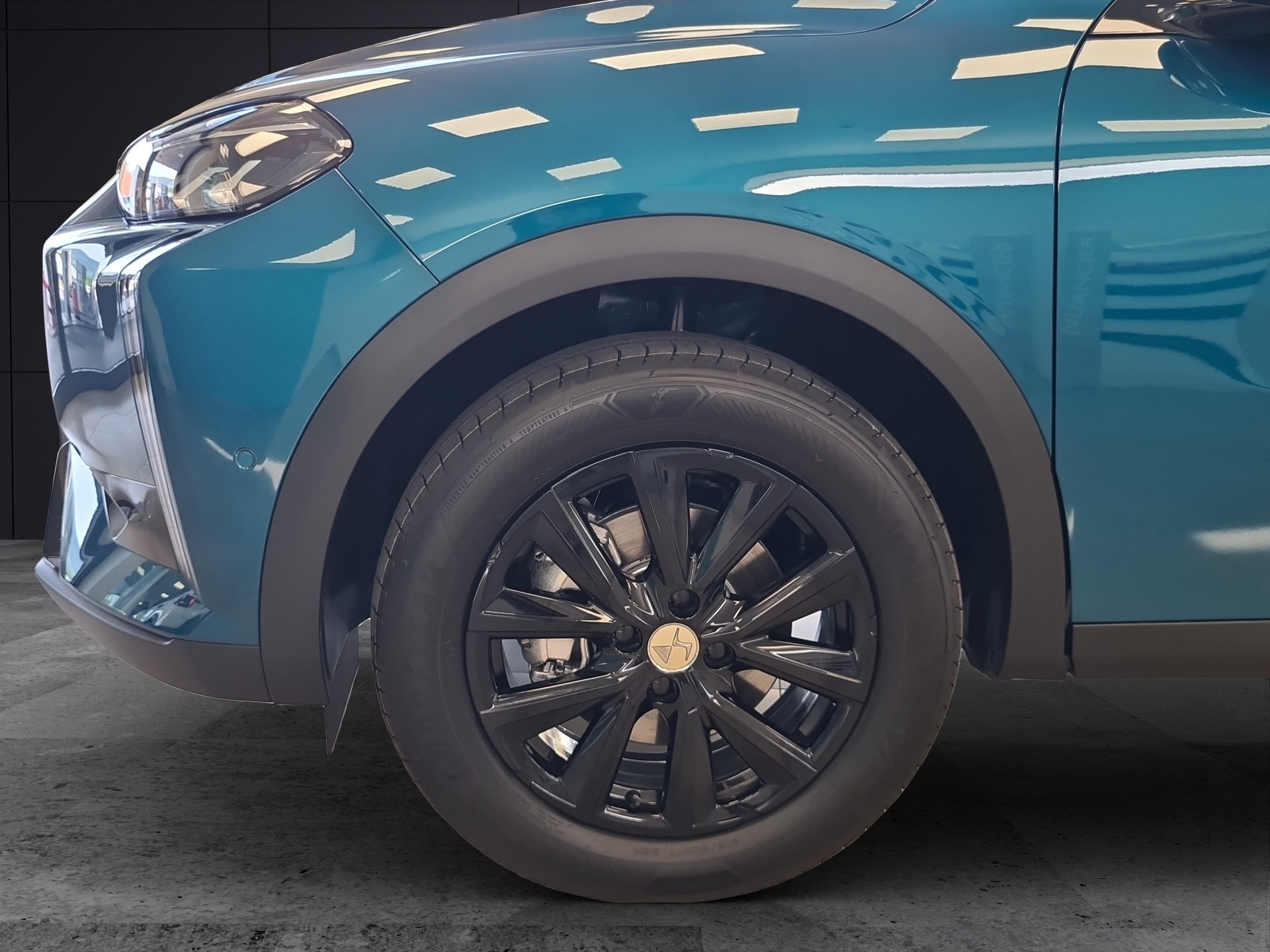 DS AUTOMOBILES DS3 1.2 MHEV Performance-showroom-element-3